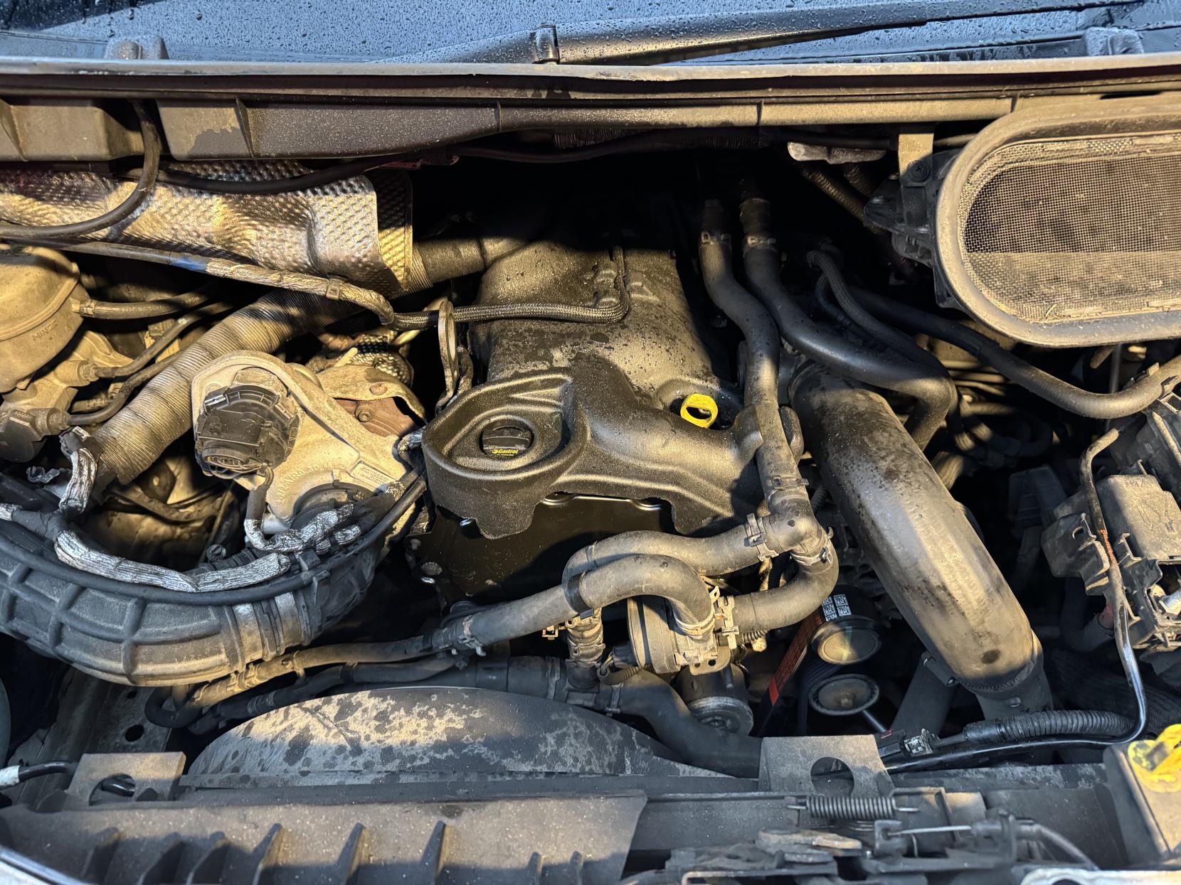 Ford Transit 2.0 350 EcoBlue Leader Luton 3dr Diesel Manual RWD L3 Euro 6 (s/s) (130 ps)