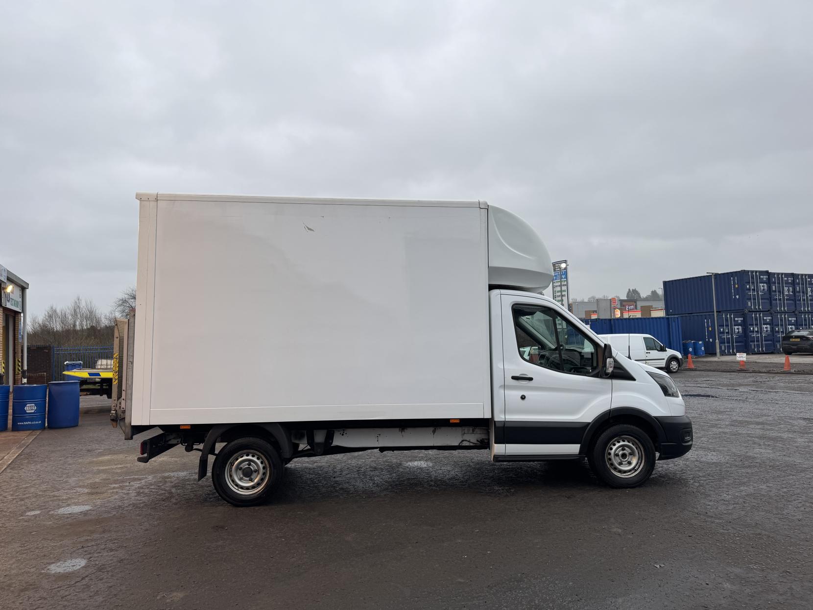 Ford Transit 2.0 350 EcoBlue Leader Luton 3dr Diesel Manual RWD L3 Euro 6 (s/s) (130 ps)