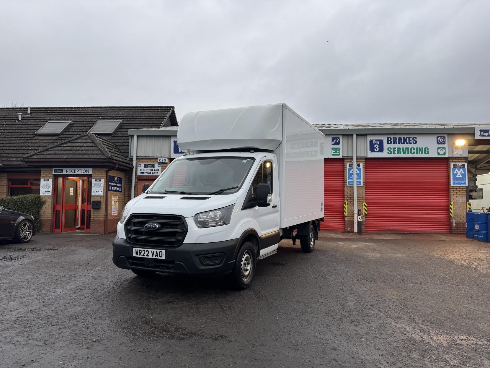 Ford Transit 2.0 350 EcoBlue Leader Luton 3dr Diesel Manual RWD L3 Euro 6 (s/s) (130 ps)