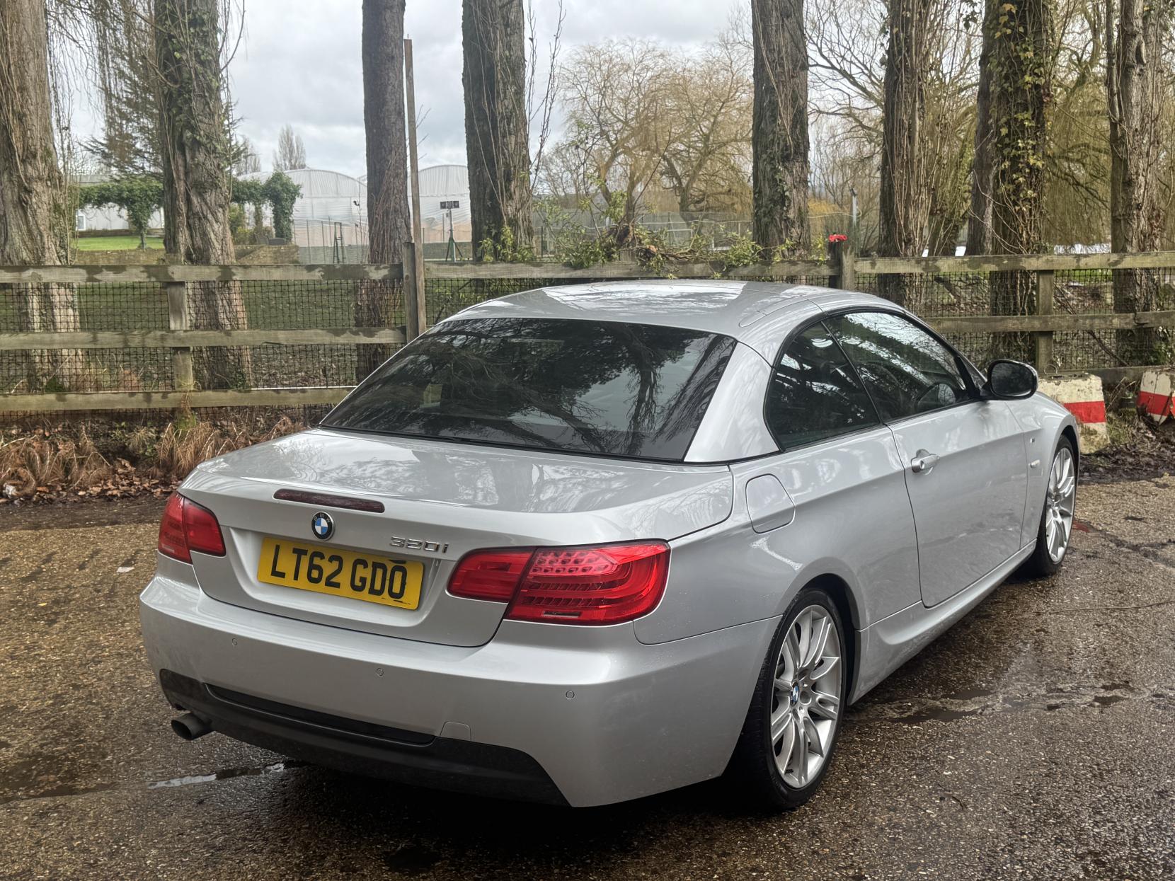 BMW 3 Series 2.0 320i M Sport Convertible 2dr Petrol Manual Euro 5 (s/s) (170 ps)