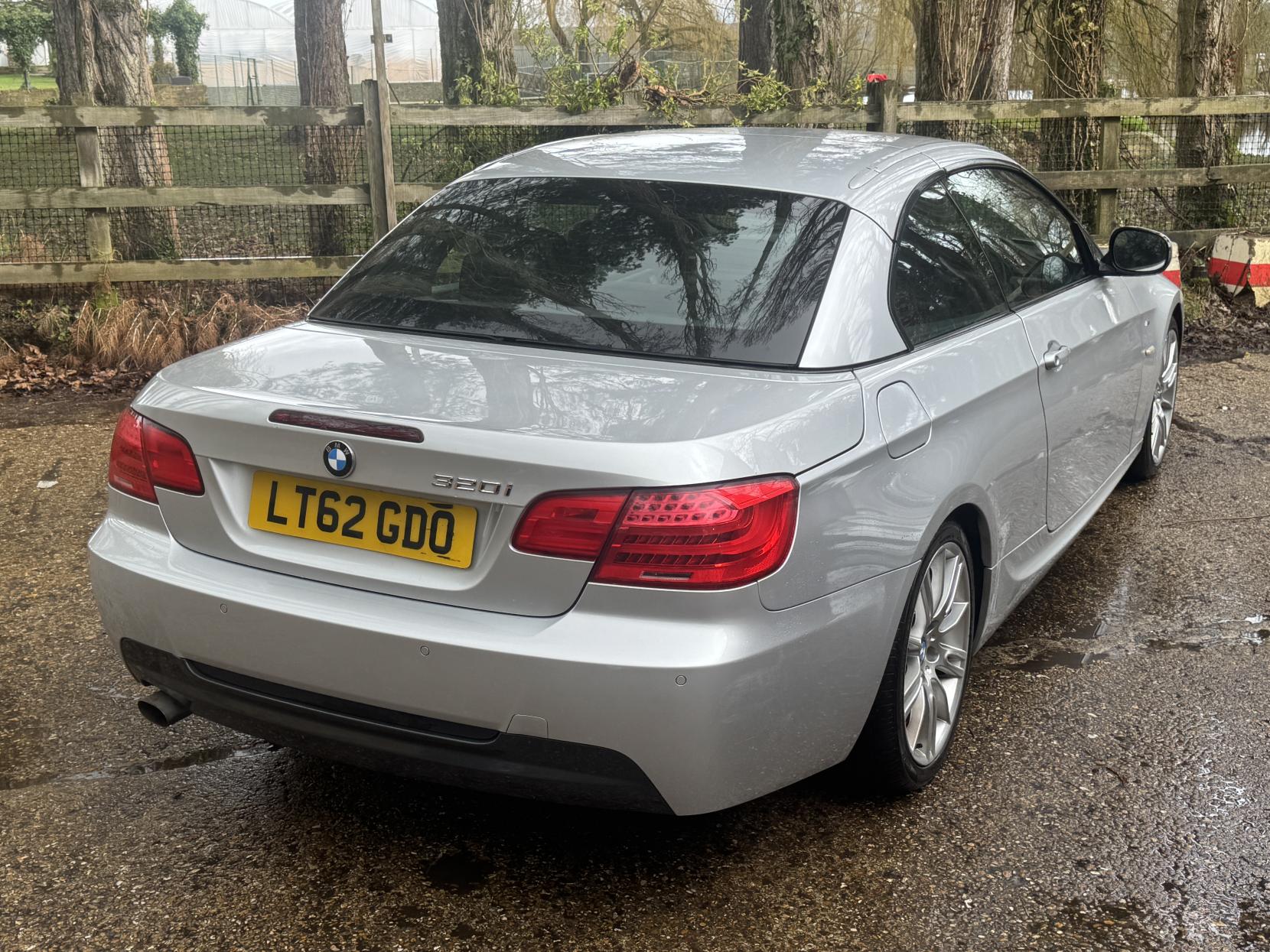 BMW 3 Series 2.0 320i M Sport Convertible 2dr Petrol Manual Euro 5 (s/s) (170 ps)