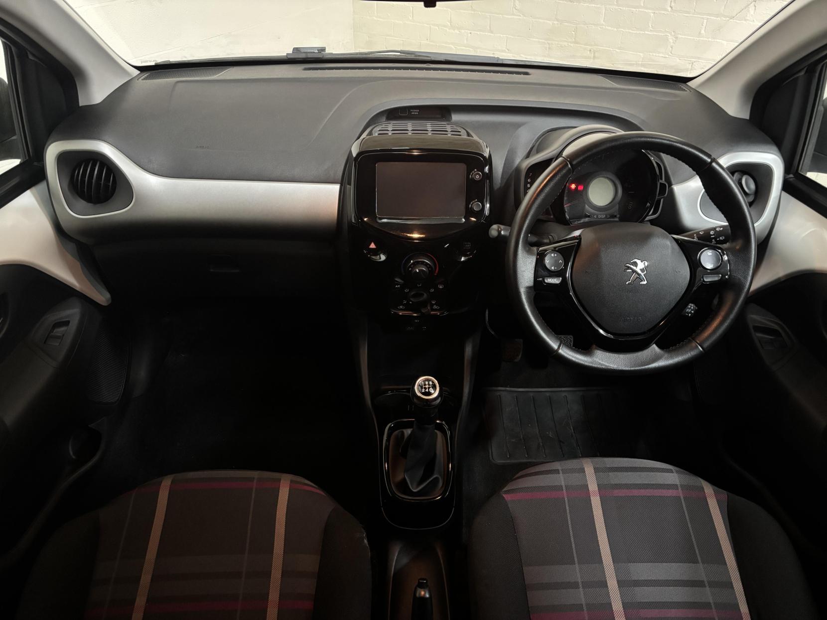 Peugeot 108 1.2 PureTech Allure Hatchback 3dr Petrol Manual Euro 6 (82 ps)