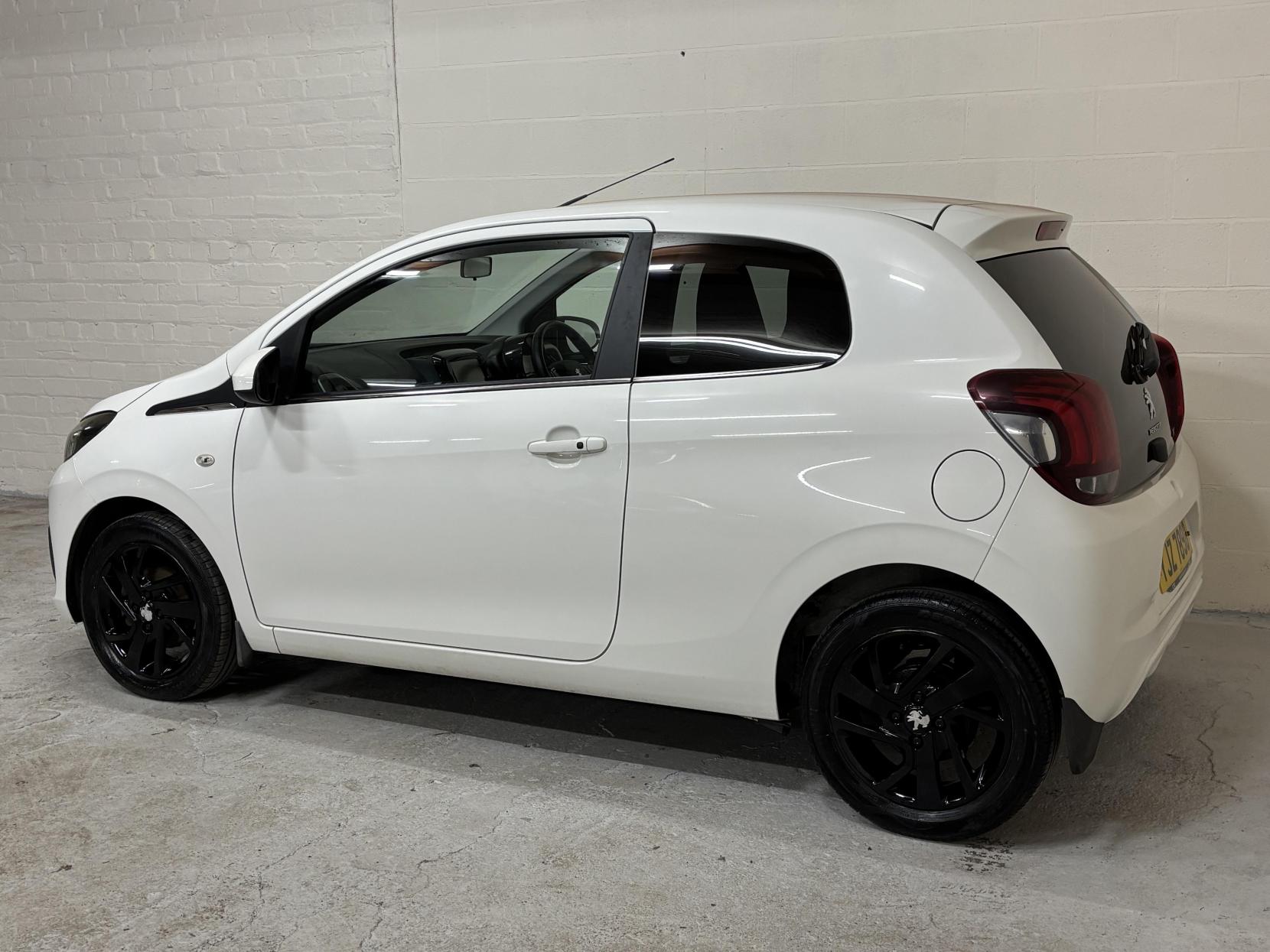 Peugeot 108 1.2 PureTech Allure Hatchback 3dr Petrol Manual Euro 6 (82 ps)