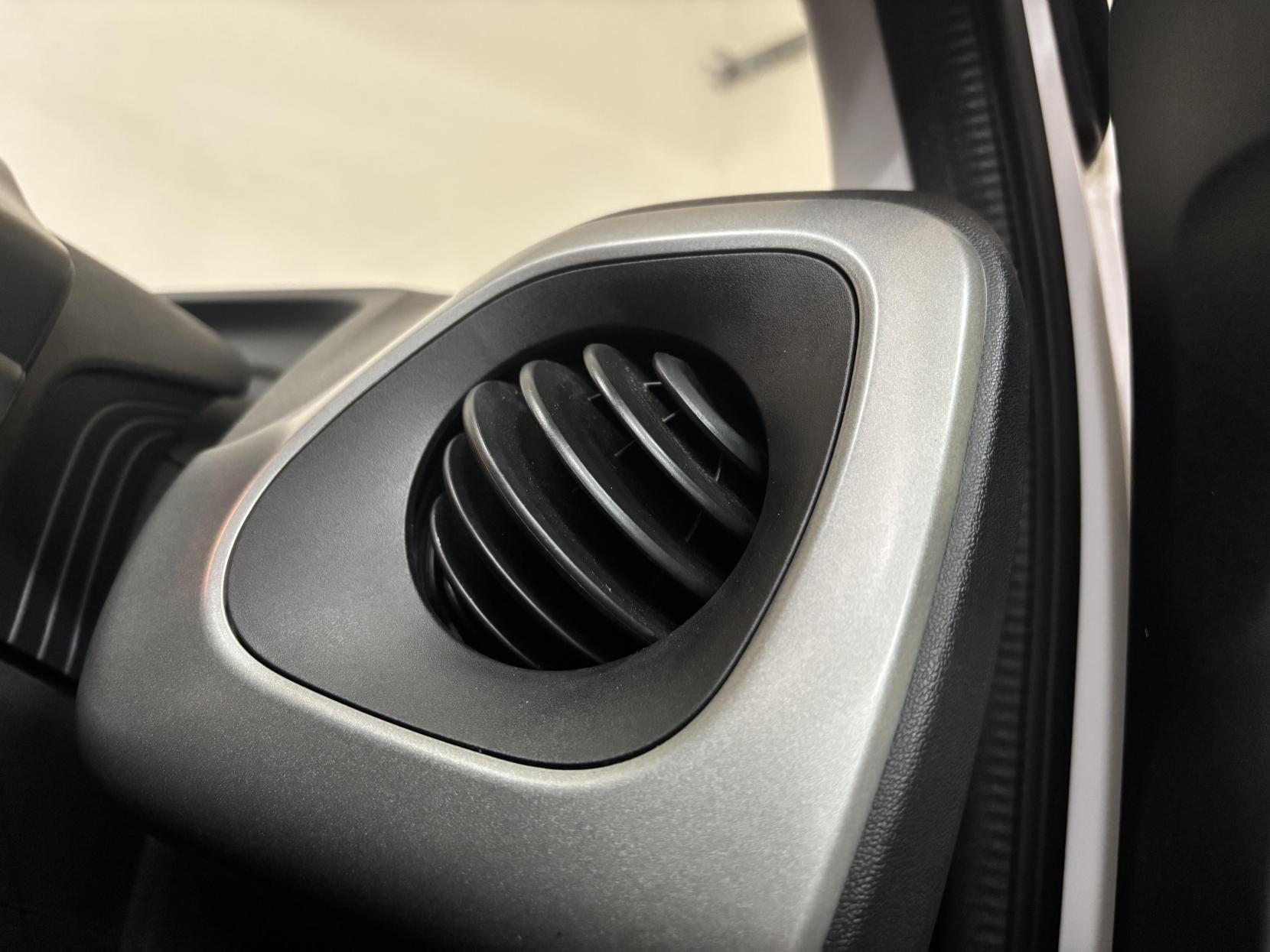 Peugeot 108 1.2 PureTech Allure Hatchback 3dr Petrol Manual Euro 6 (82 ps)