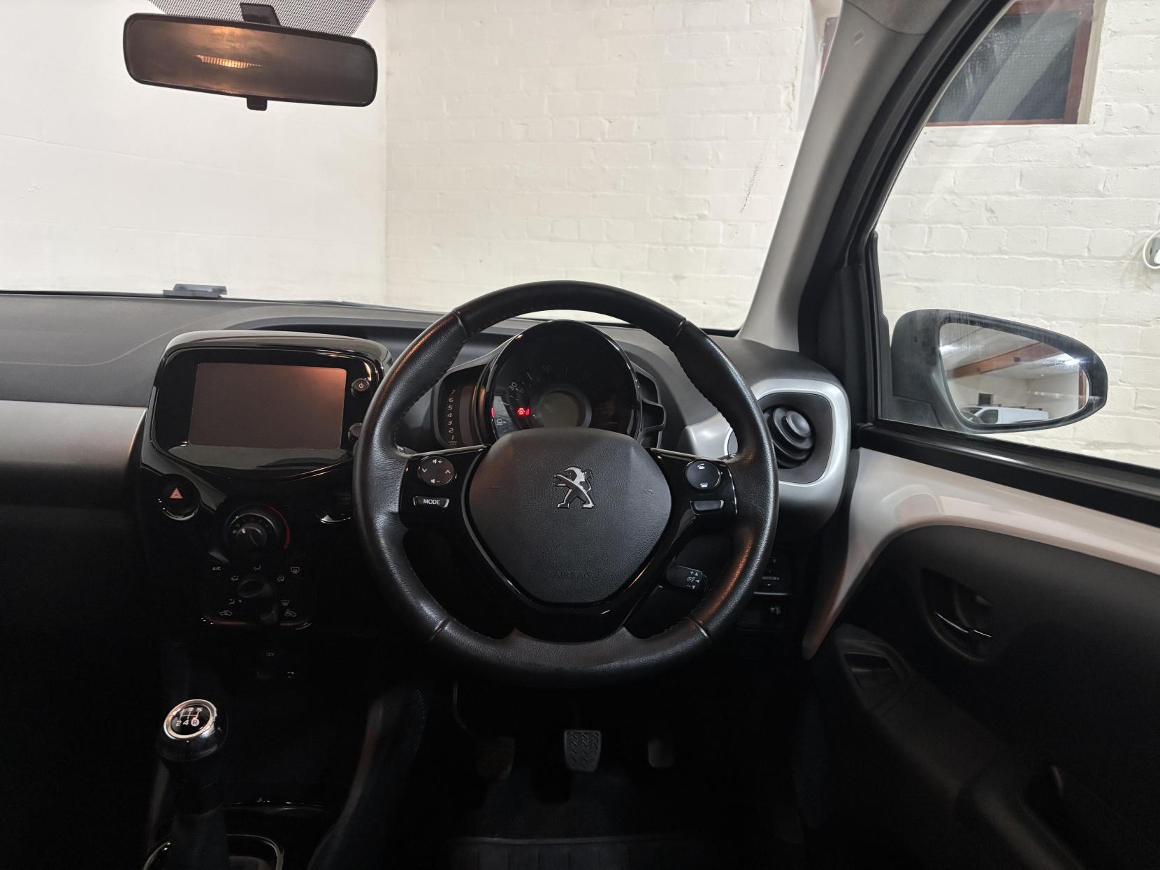 Peugeot 108 1.2 PureTech Allure Hatchback 3dr Petrol Manual Euro 6 (82 ps)