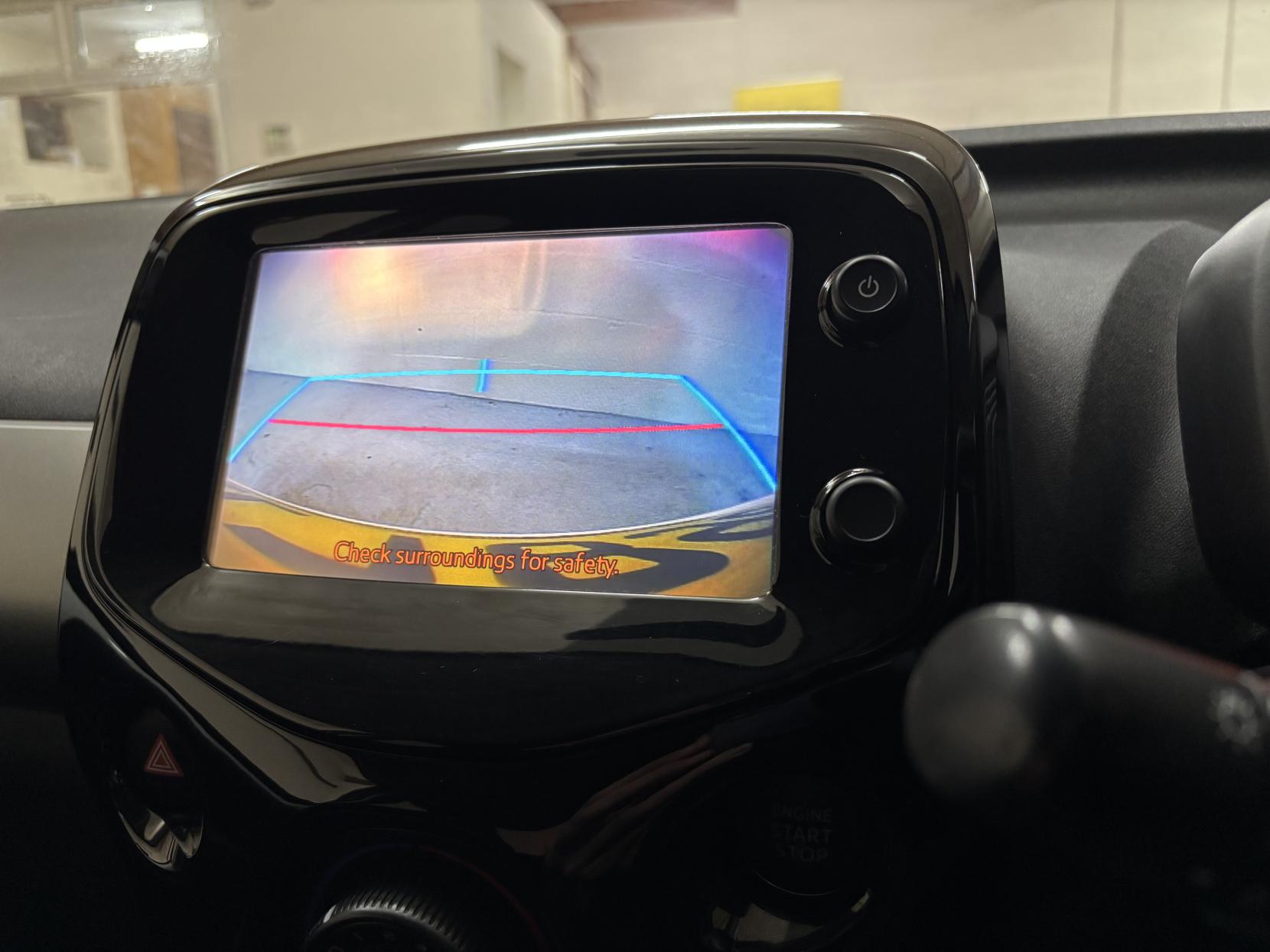 Peugeot 108 1.2 PureTech Allure Hatchback 3dr Petrol Manual Euro 6 (82 ps)