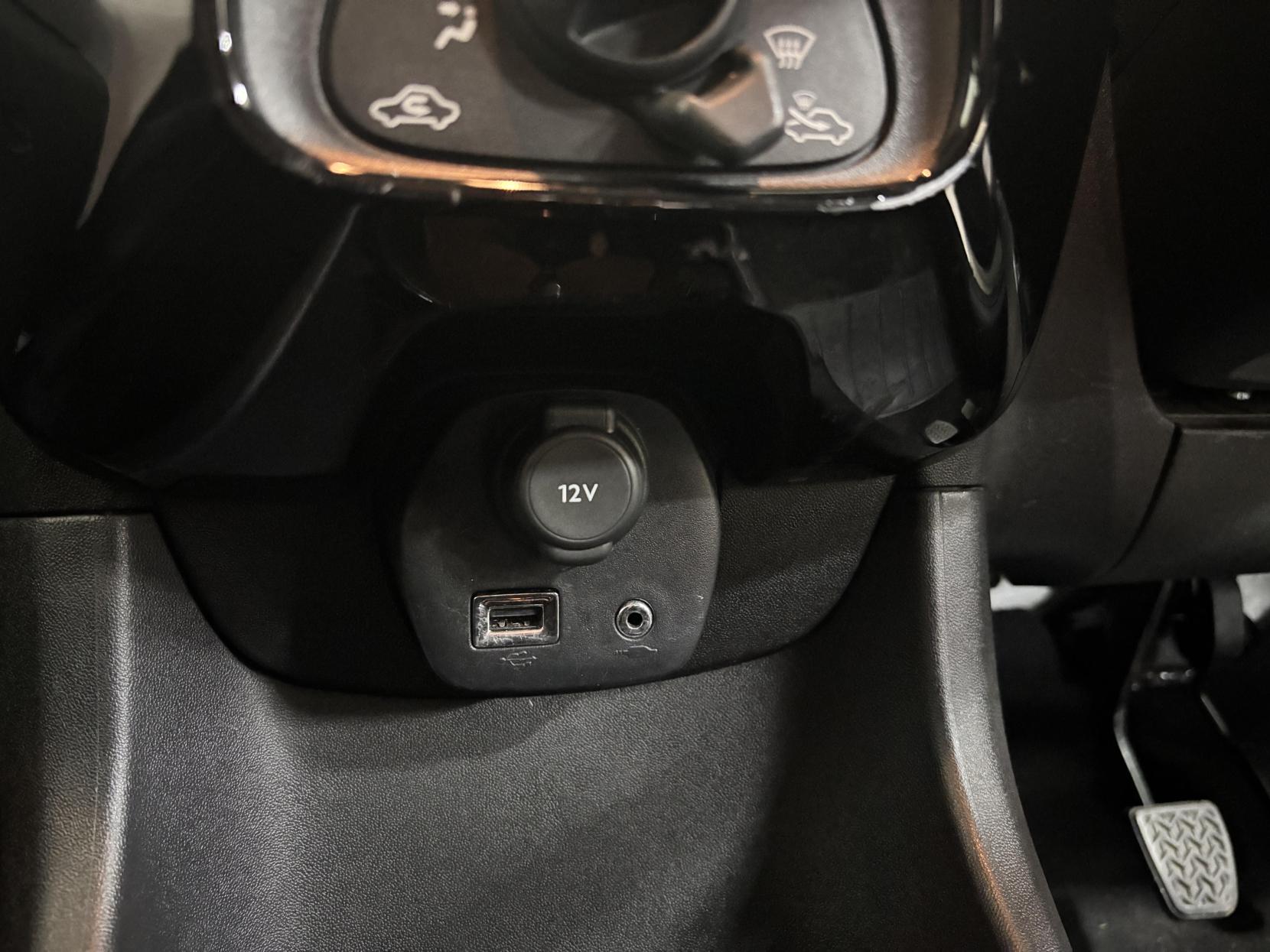 Peugeot 108 1.2 PureTech Allure Hatchback 3dr Petrol Manual Euro 6 (82 ps)