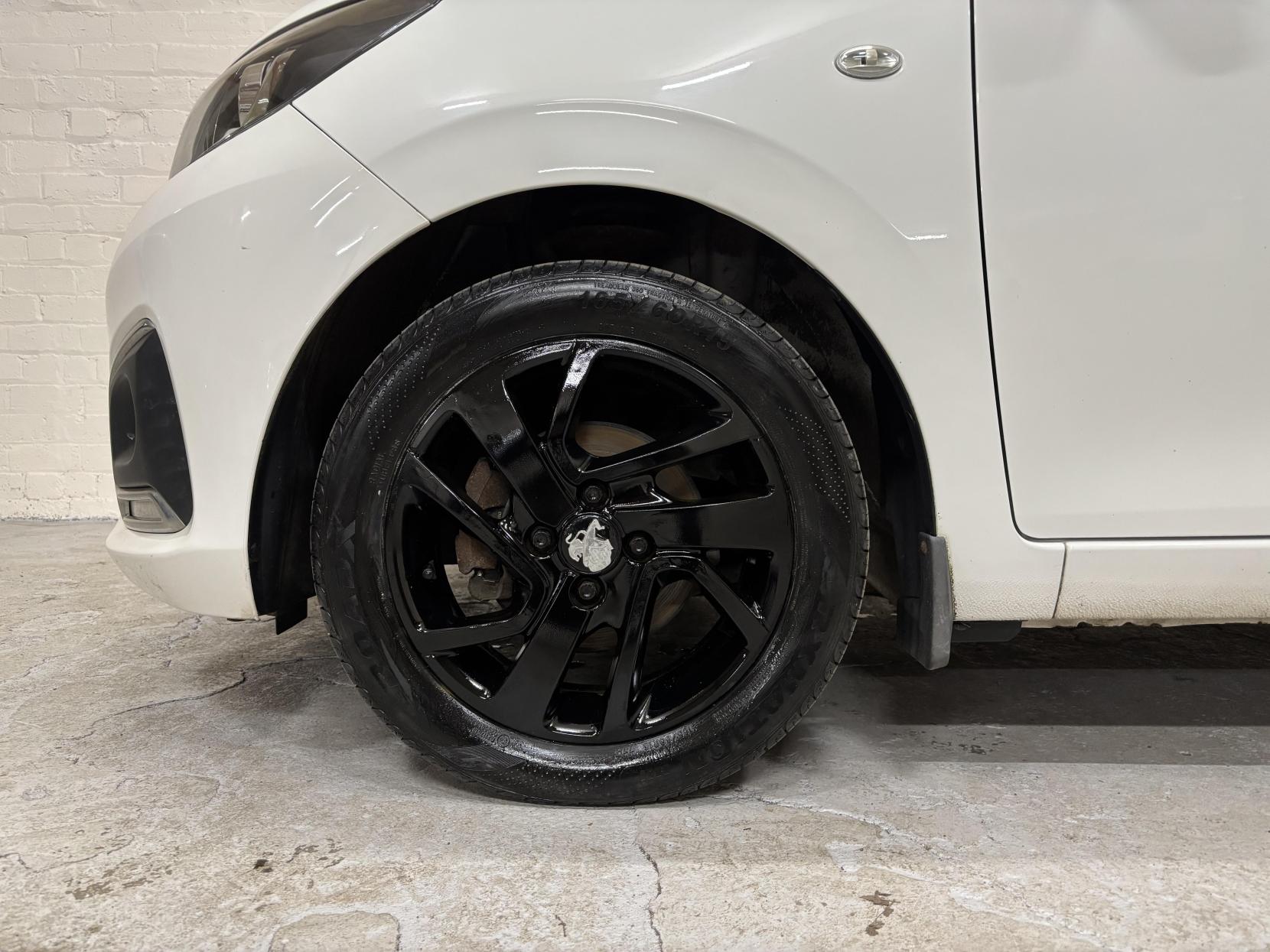 Peugeot 108 1.2 PureTech Allure Hatchback 3dr Petrol Manual Euro 6 (82 ps)