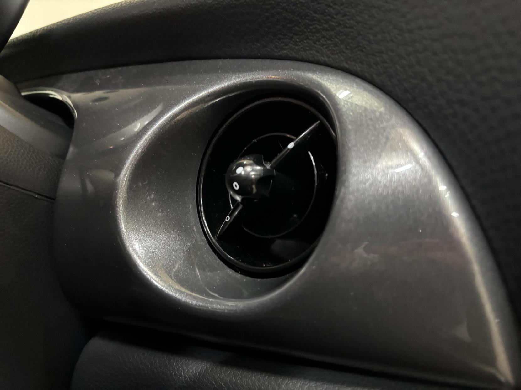 MINI Hatch 1.6 Cooper Hatchback 3dr Petrol Manual Euro 4 (116 bhp)