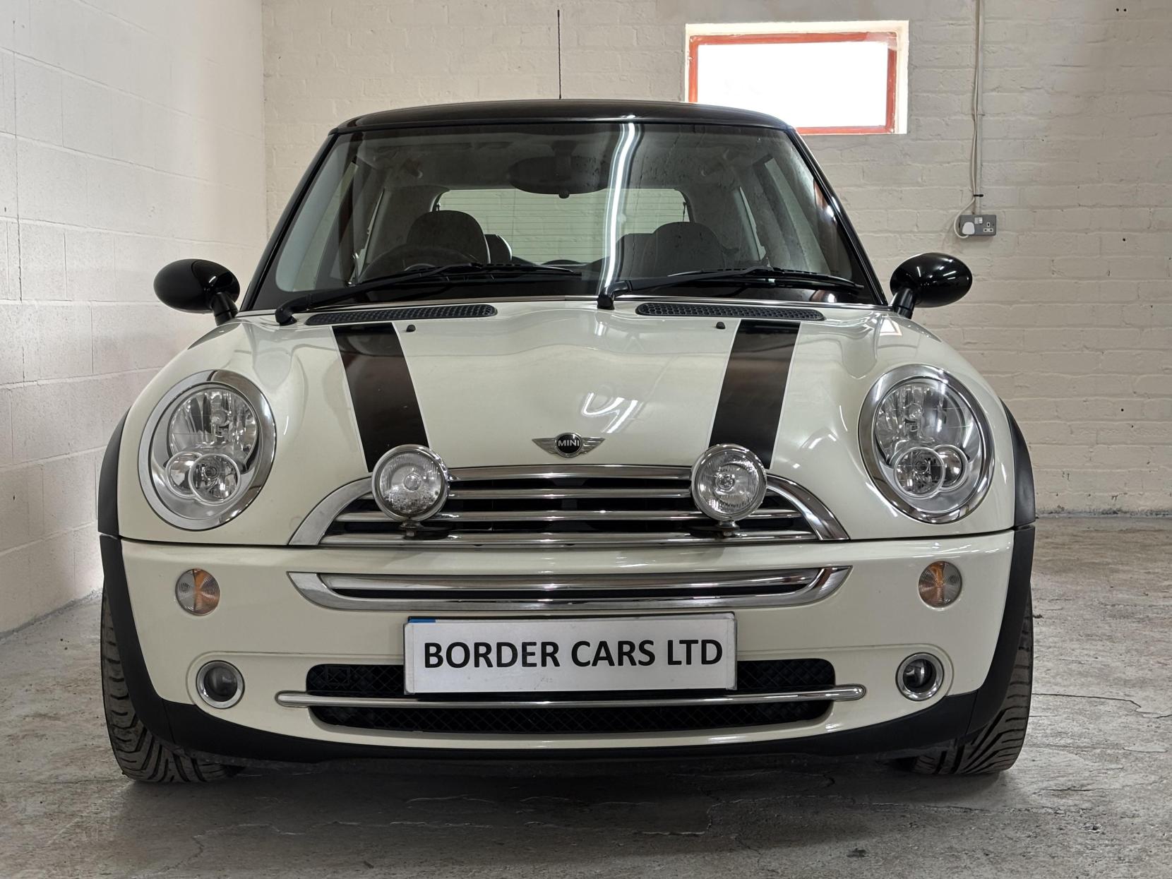MINI Hatch 1.6 Cooper Hatchback 3dr Petrol Manual Euro 4 (116 bhp)