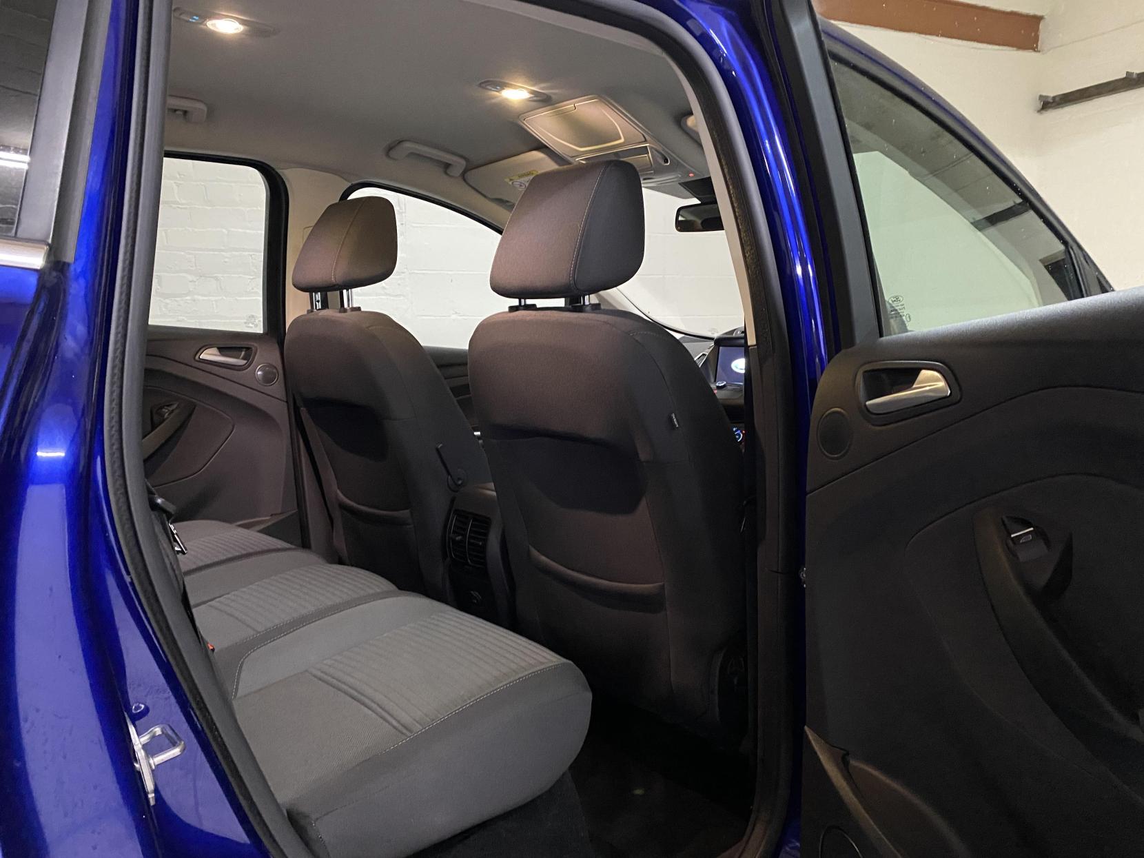 Ford C-Max 1.0T EcoBoost Titanium MPV 5dr Petrol Manual Euro 6 (s/s) (125 ps)