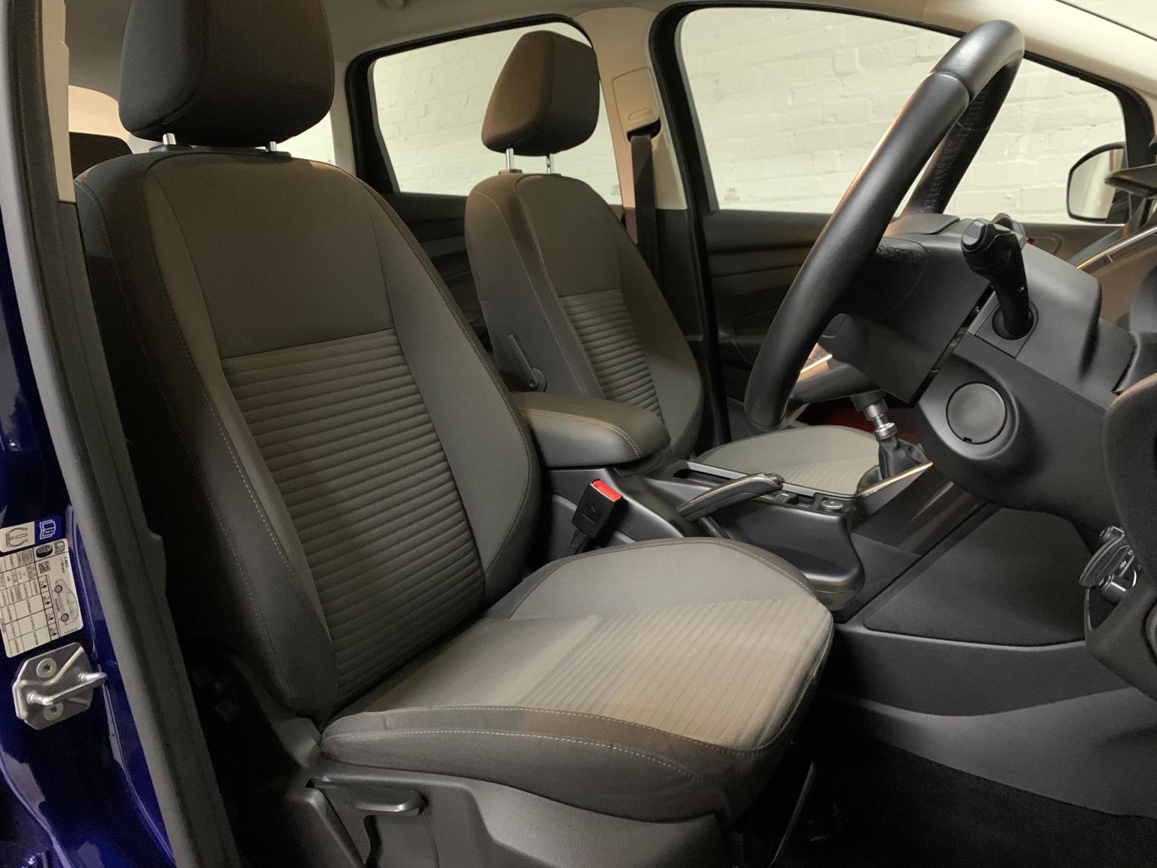 Ford C-Max 1.0T EcoBoost Titanium MPV 5dr Petrol Manual Euro 6 (s/s) (125 ps)