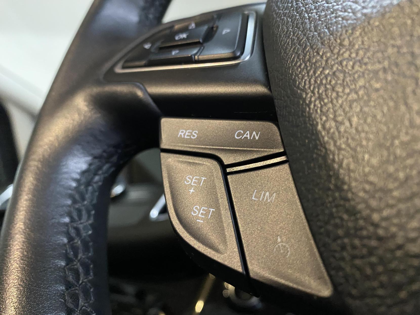 Ford C-Max 1.0T EcoBoost Titanium MPV 5dr Petrol Manual Euro 6 (s/s) (125 ps)