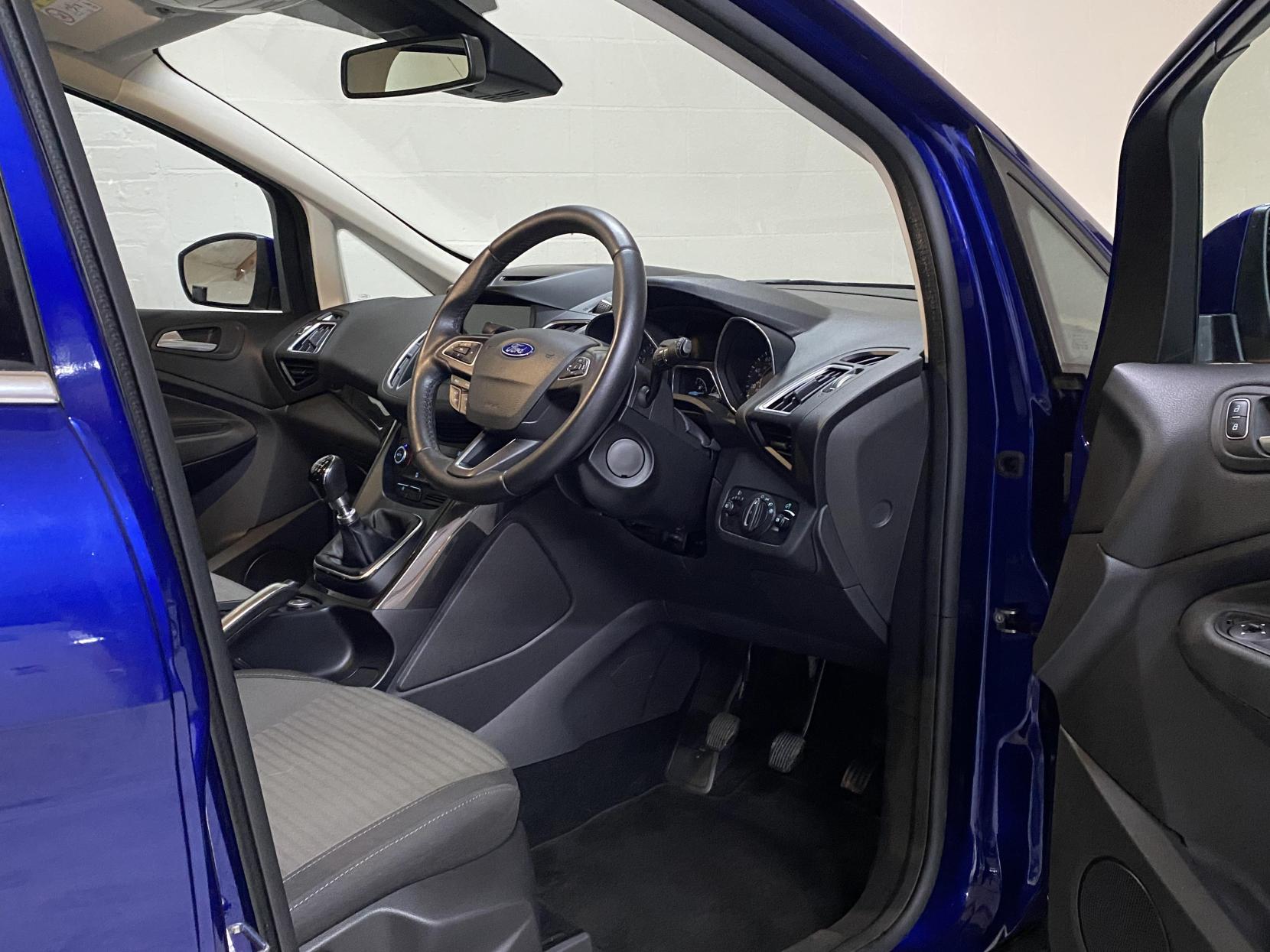 Ford C-Max 1.0T EcoBoost Titanium MPV 5dr Petrol Manual Euro 6 (s/s) (125 ps)