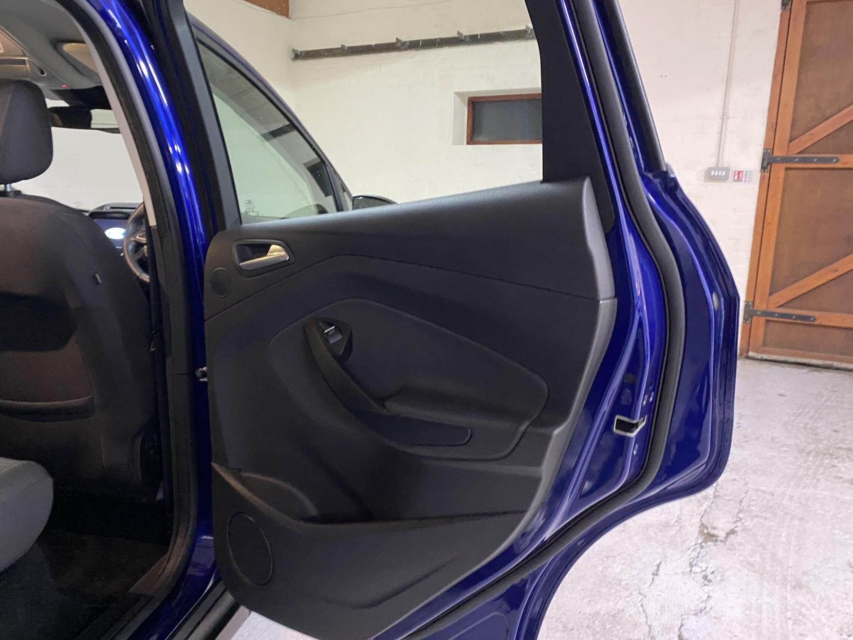 Ford C-Max 1.0T EcoBoost Titanium MPV 5dr Petrol Manual Euro 6 (s/s) (125 ps)