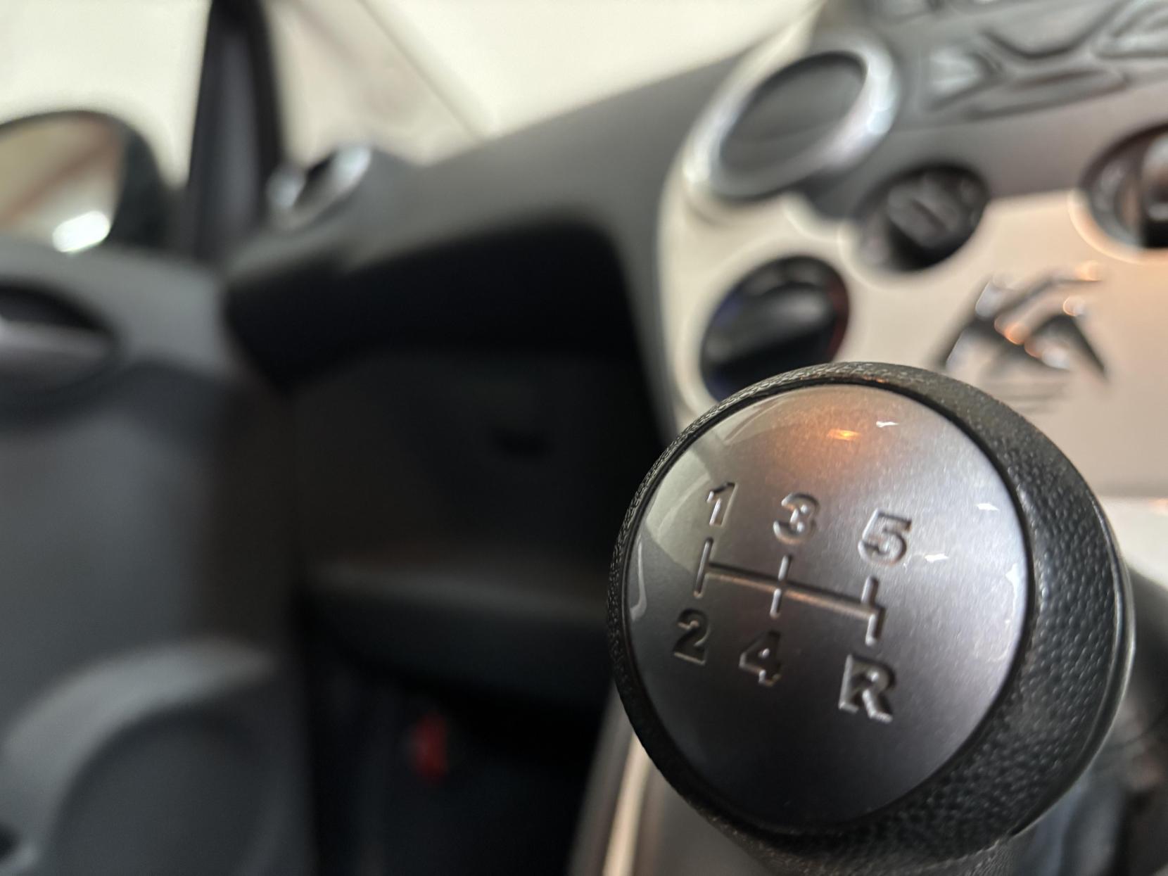 Ford Ka 1.2 Zetec Hatchback 3dr Petrol Manual Euro 5 (s/s) (69 ps)