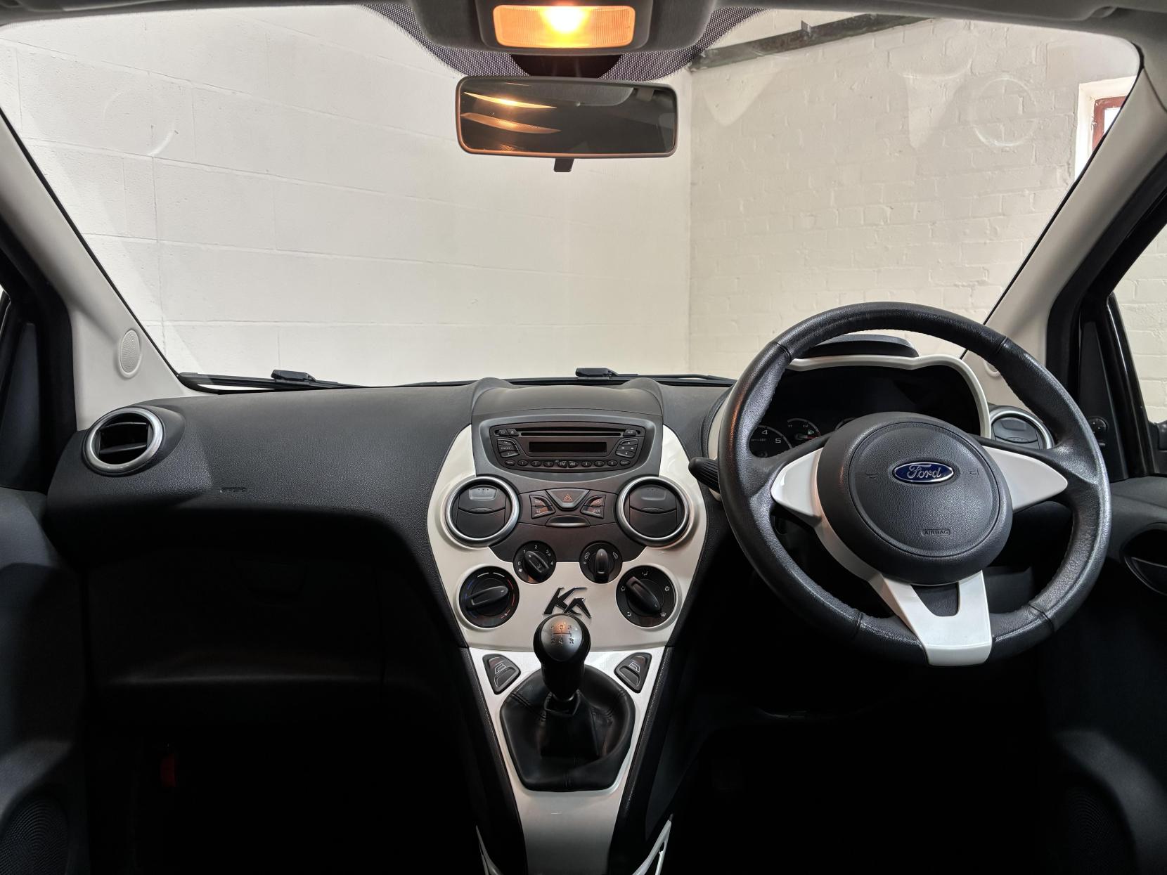 Ford Ka 1.2 Zetec Hatchback 3dr Petrol Manual Euro 5 (s/s) (69 ps)