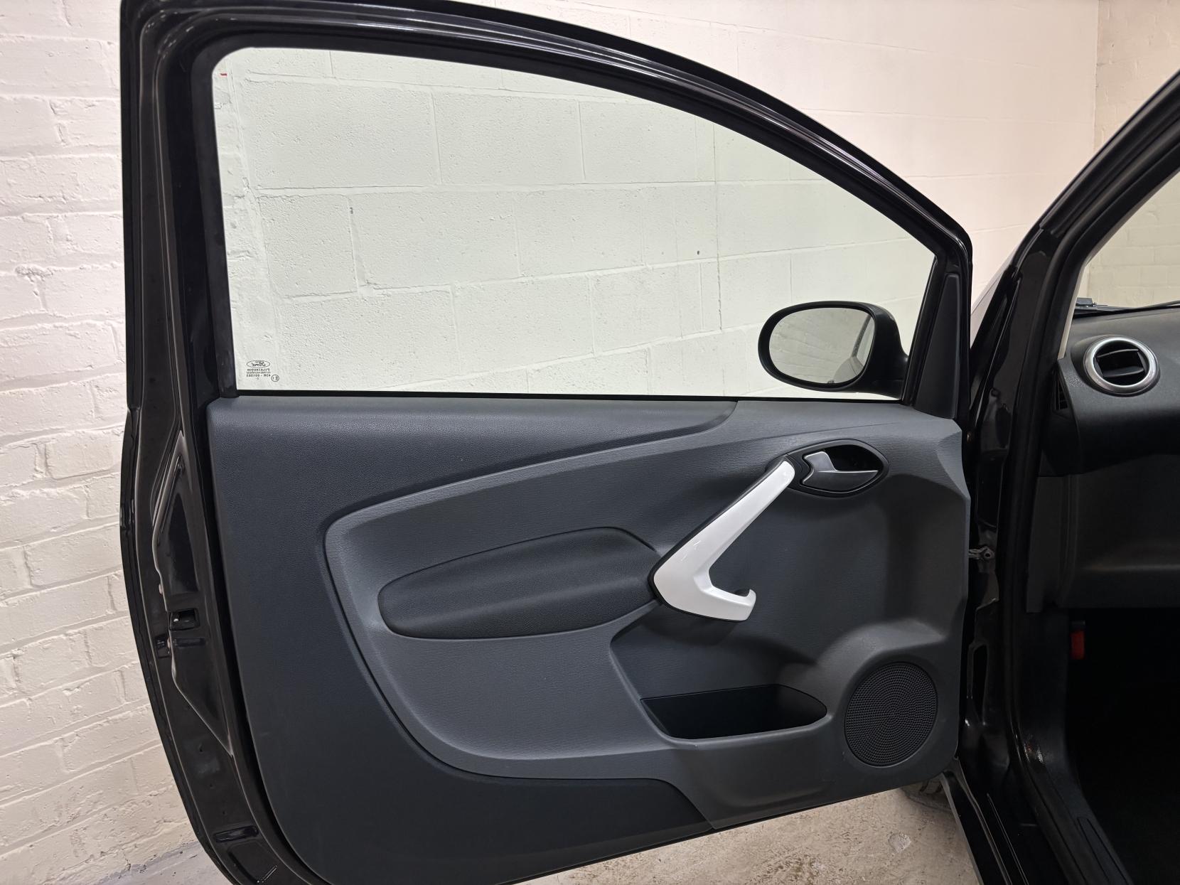 Ford Ka 1.2 Zetec Hatchback 3dr Petrol Manual Euro 5 (s/s) (69 ps)