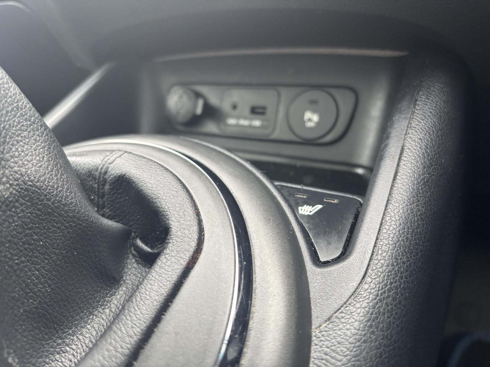 Kia Sportage 1.7 CRDi EcoDynamics 3 SUV 5dr Diesel Manual 2WD Euro 5 (s/s) (114 bhp)