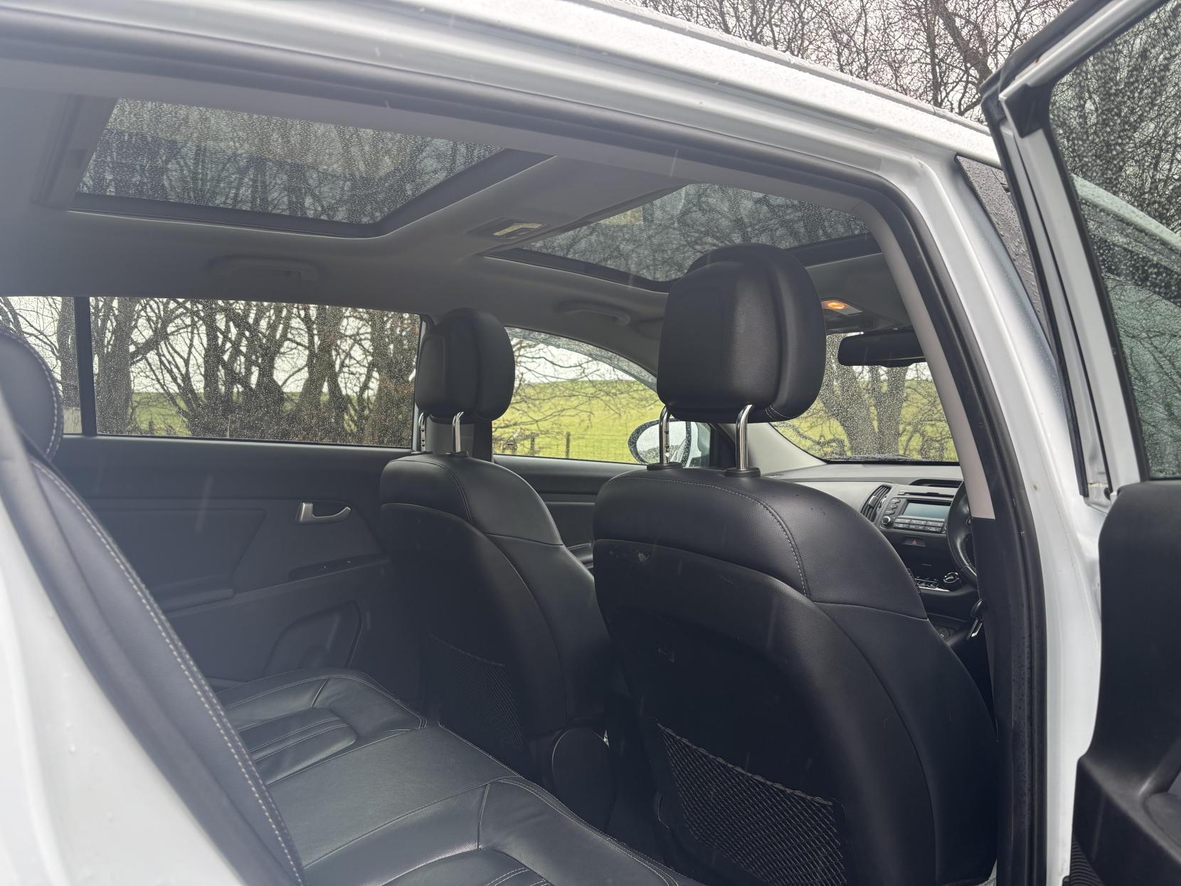 Kia Sportage 1.7 CRDi EcoDynamics 3 SUV 5dr Diesel Manual 2WD Euro 5 (s/s) (114 bhp)