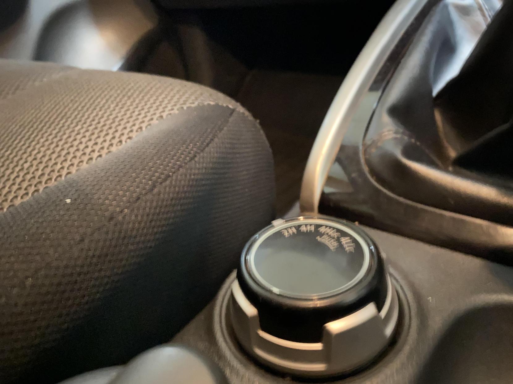 Mitsubishi L200 2.4 DI-D DC Titan Pickup Double Cab 4dr Diesel Manual 4WD Euro 6 (178 ps)