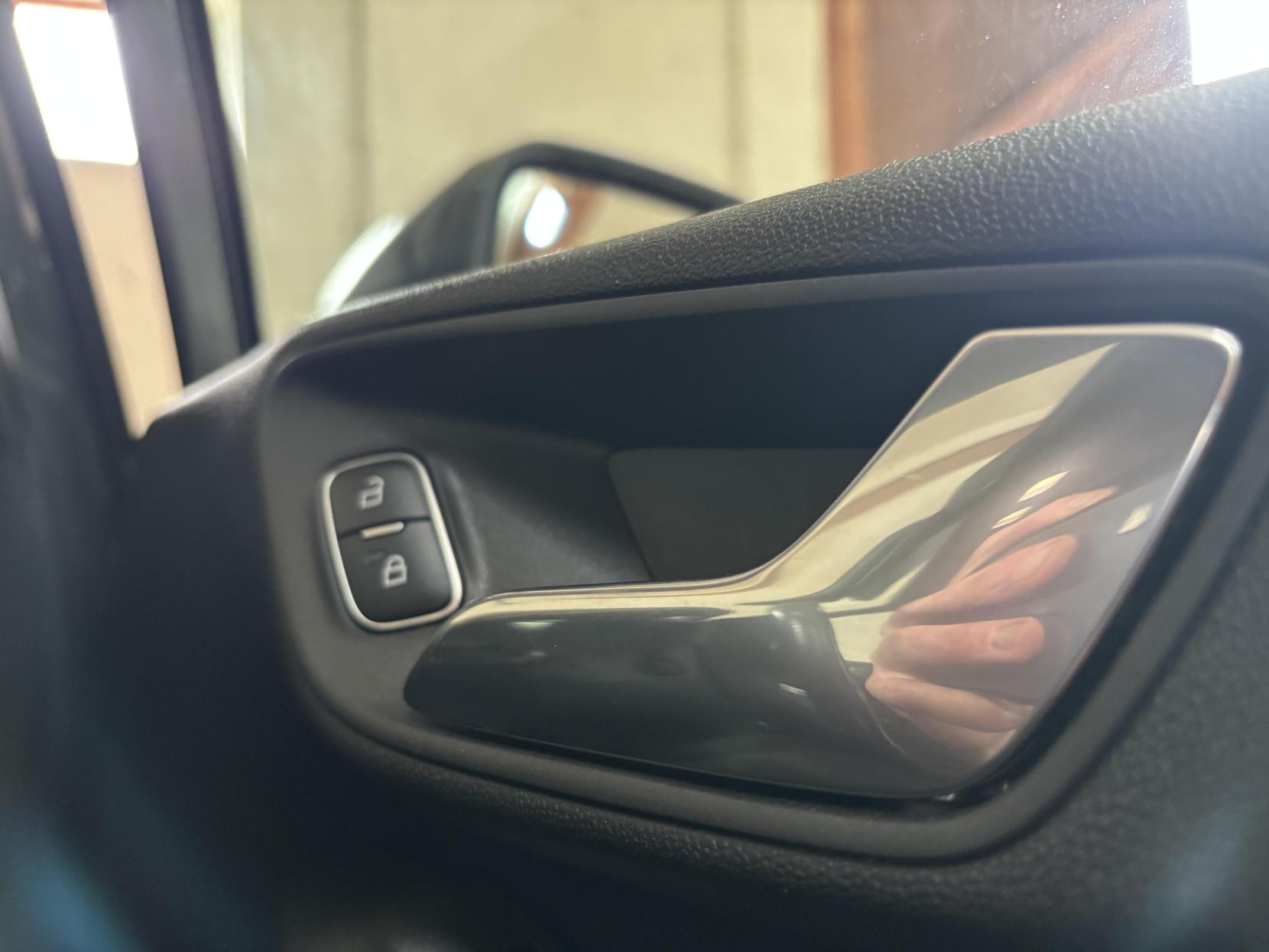 Ford Fiesta 1.0T EcoBoost ST-Line Hatchback 3dr Petrol Manual Euro 6 (s/s) (125 ps)