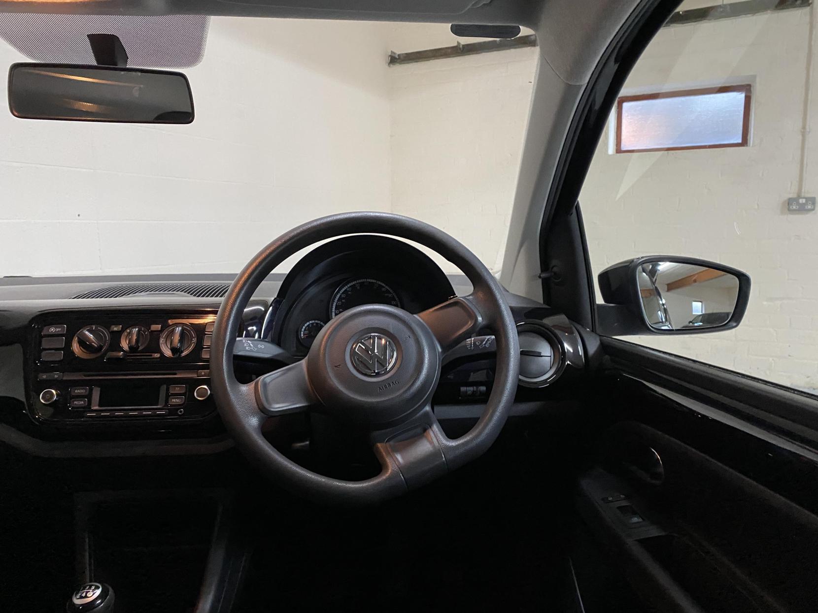 Volkswagen up! 1.0 BlueMotion Tech Move up! Hatchback 3dr Petrol Manual Euro 5 (s/s) (60 ps)