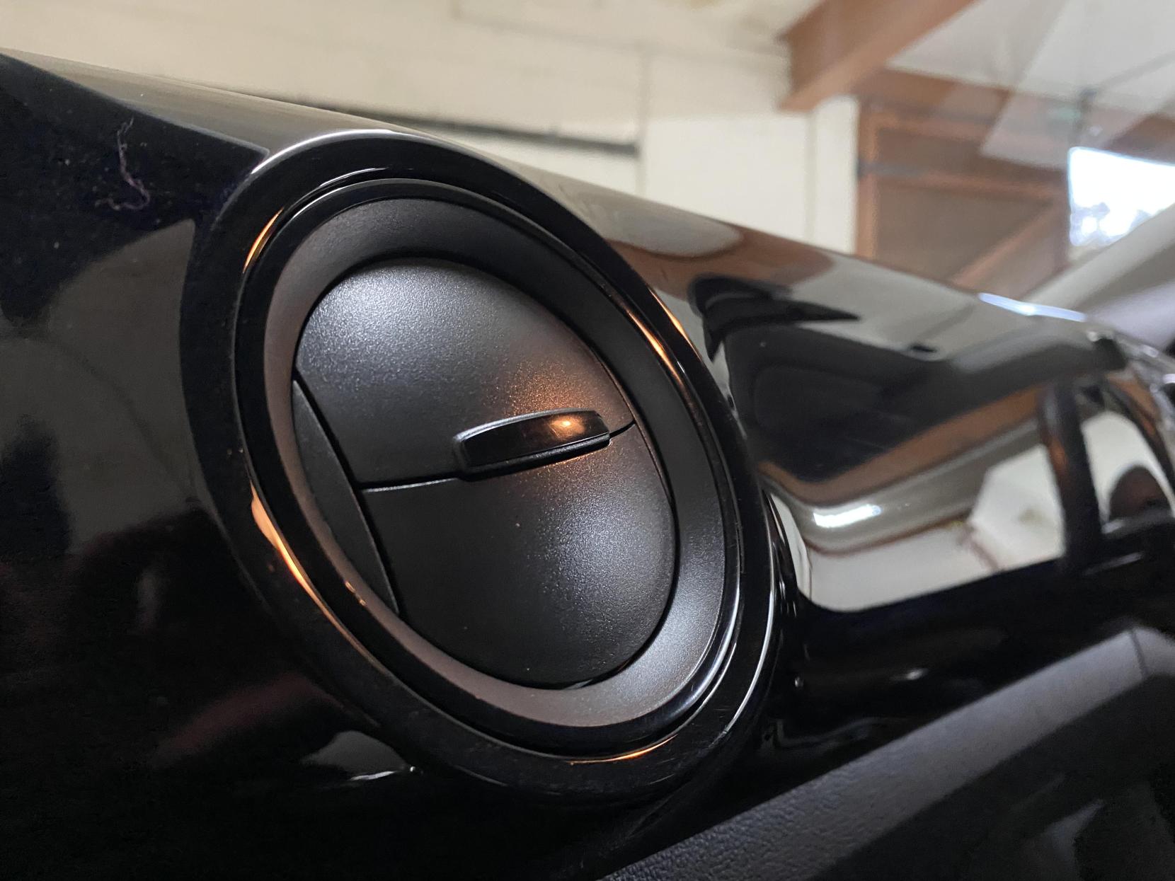 Volkswagen up! 1.0 BlueMotion Tech Move up! Hatchback 3dr Petrol Manual Euro 5 (s/s) (60 ps)