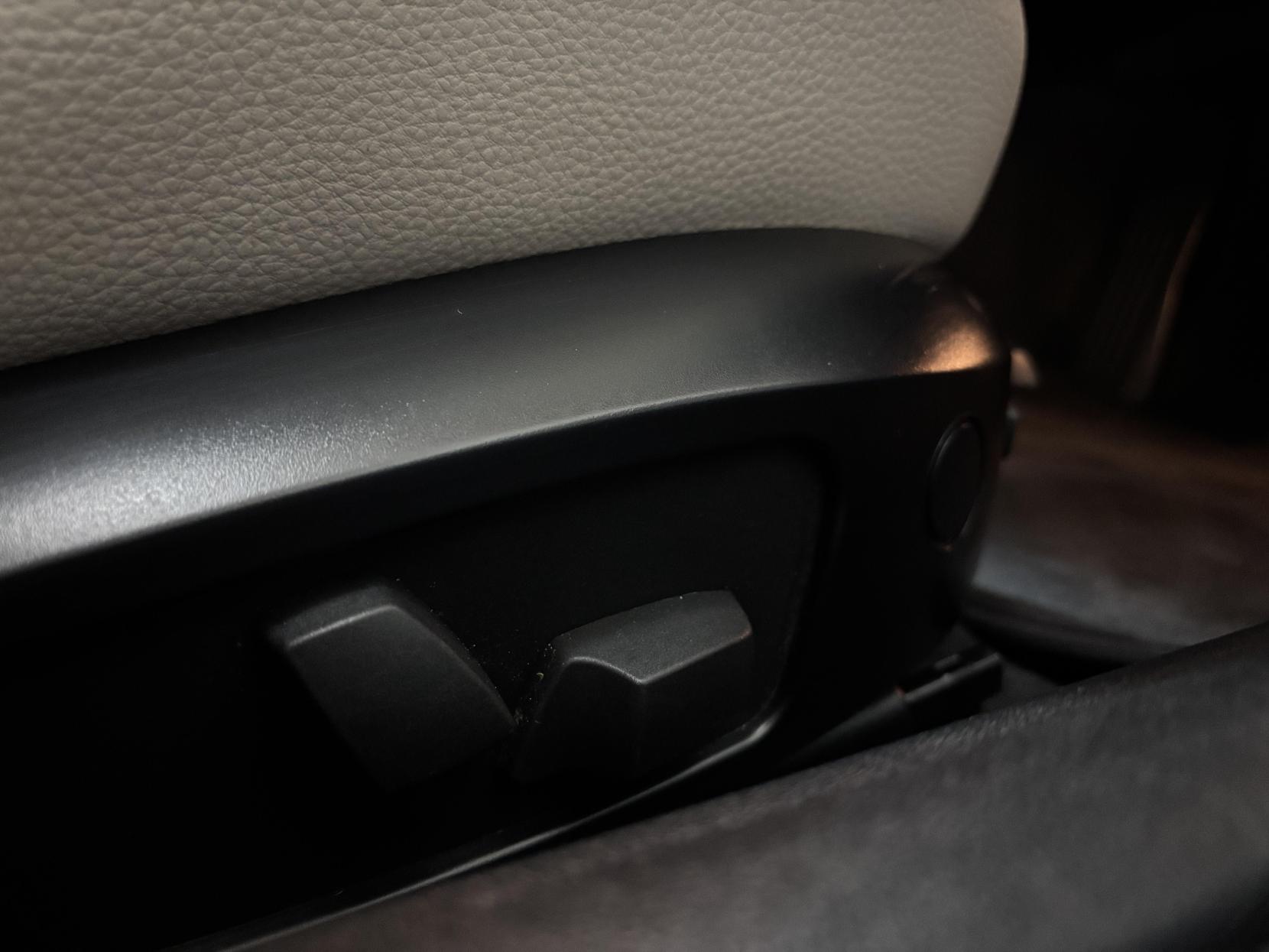 BMW 3 Series 2.0 320d Sport Plus Edition Coupe 2dr Diesel Steptronic Euro 5 (184 ps)