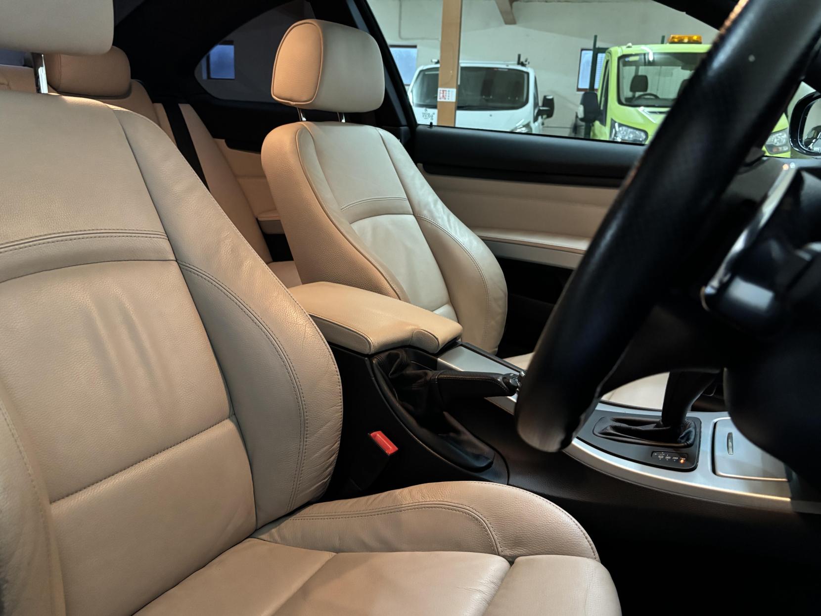 BMW 3 Series 2.0 320d Sport Plus Edition Coupe 2dr Diesel Steptronic Euro 5 (184 ps)