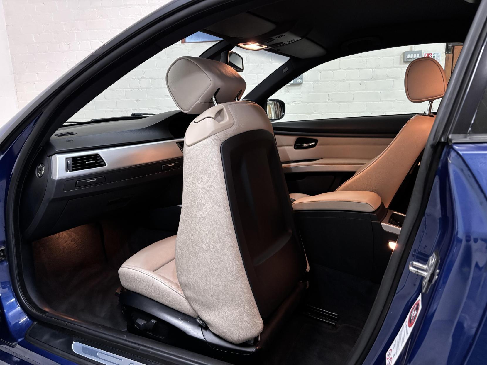 BMW 3 Series 2.0 320d Sport Plus Edition Coupe 2dr Diesel Steptronic Euro 5 (184 ps)