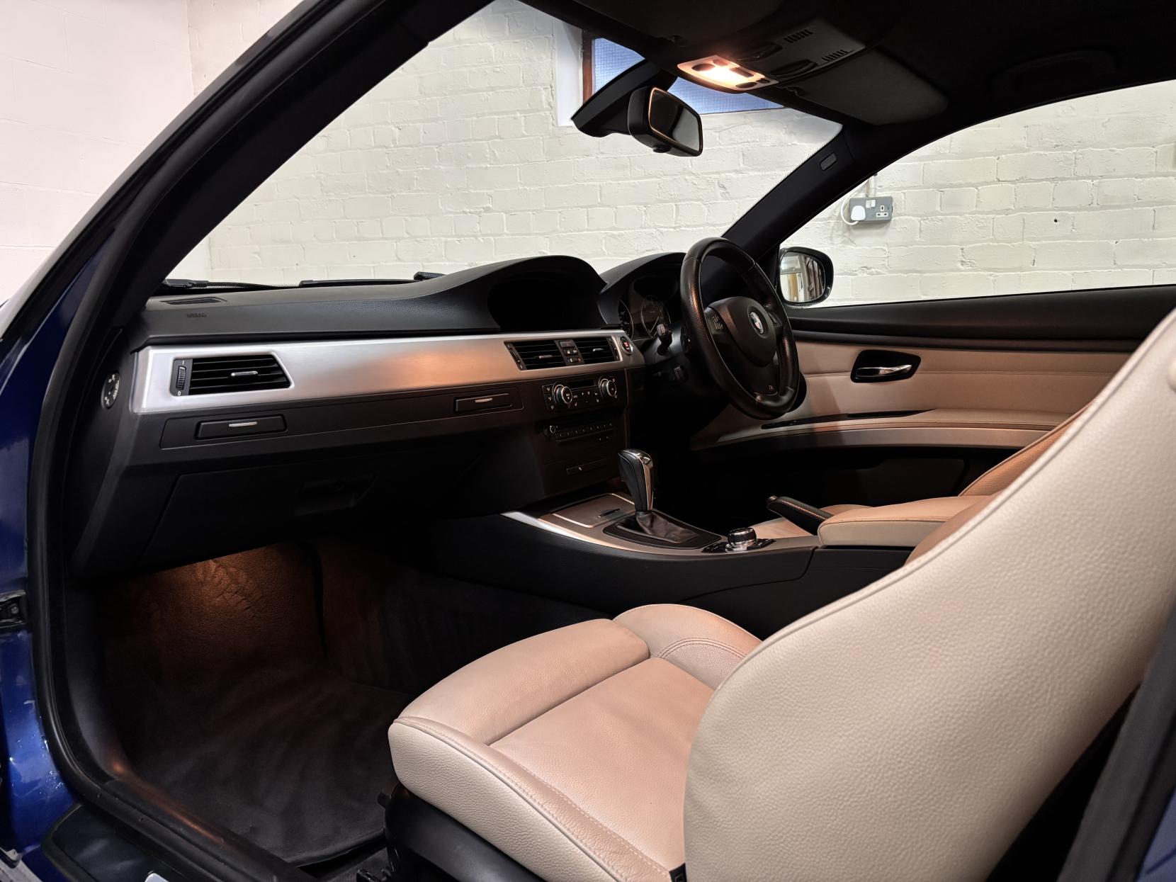 BMW 3 Series 2.0 320d Sport Plus Edition Coupe 2dr Diesel Steptronic Euro 5 (184 ps)