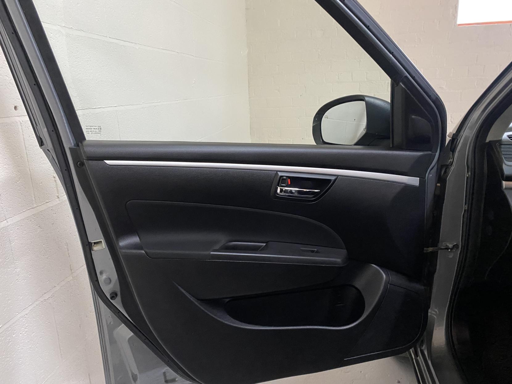 Suzuki Swift 1.2 SZ4 Hatchback 5dr Petrol Manual ALLGRIP Euro 5 (94 ps)