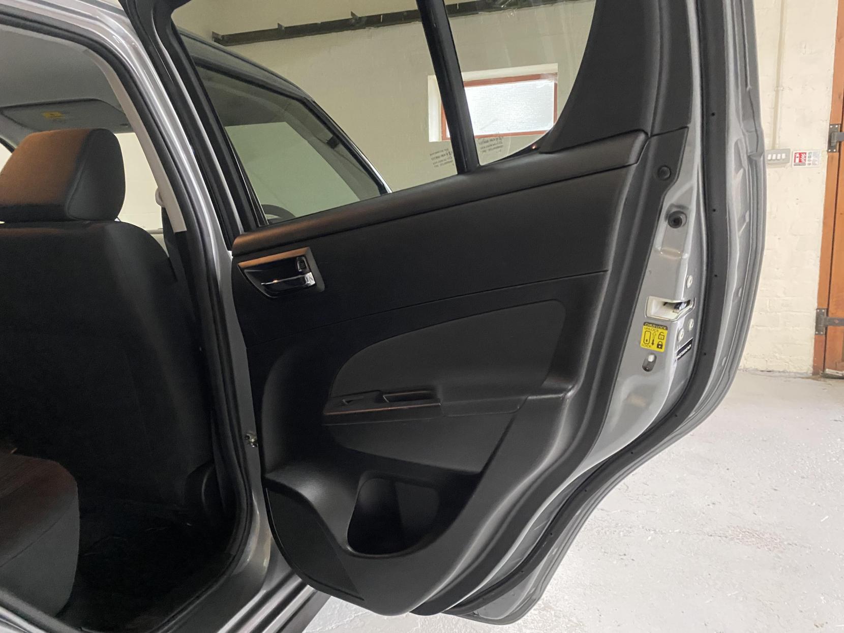 Suzuki Swift 1.2 SZ4 Hatchback 5dr Petrol Manual ALLGRIP Euro 5 (94 ps)