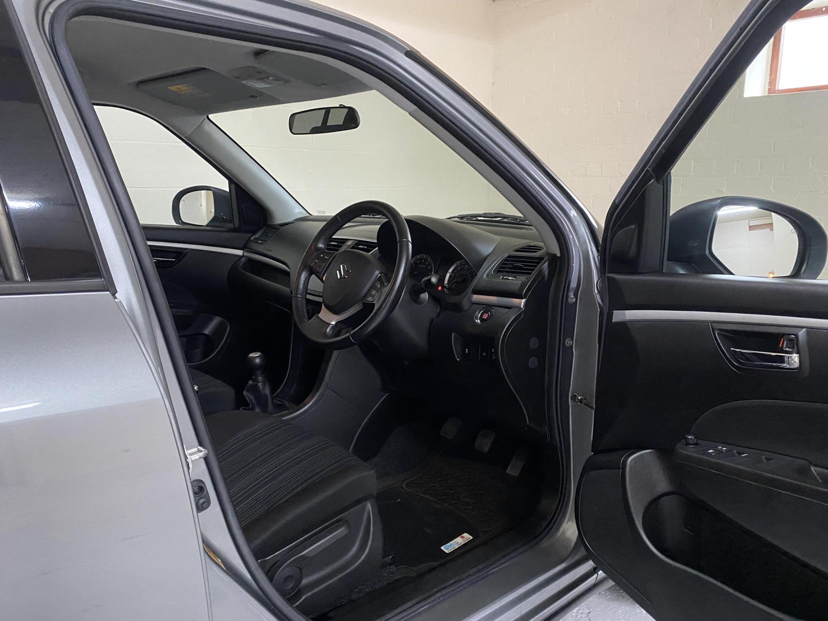 Suzuki Swift 1.2 SZ4 Hatchback 5dr Petrol Manual ALLGRIP Euro 5 (94 ps)