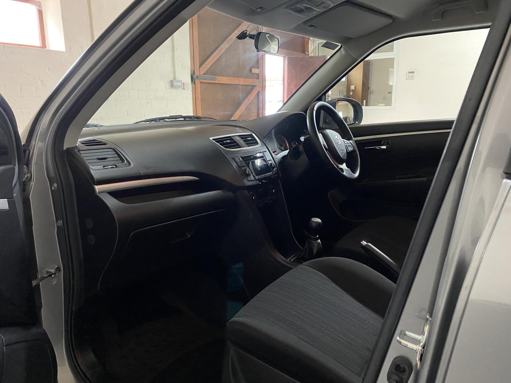 Suzuki Swift 1.2 SZ4 Hatchback 5dr Petrol Manual ALLGRIP Euro 5 (94 ps)