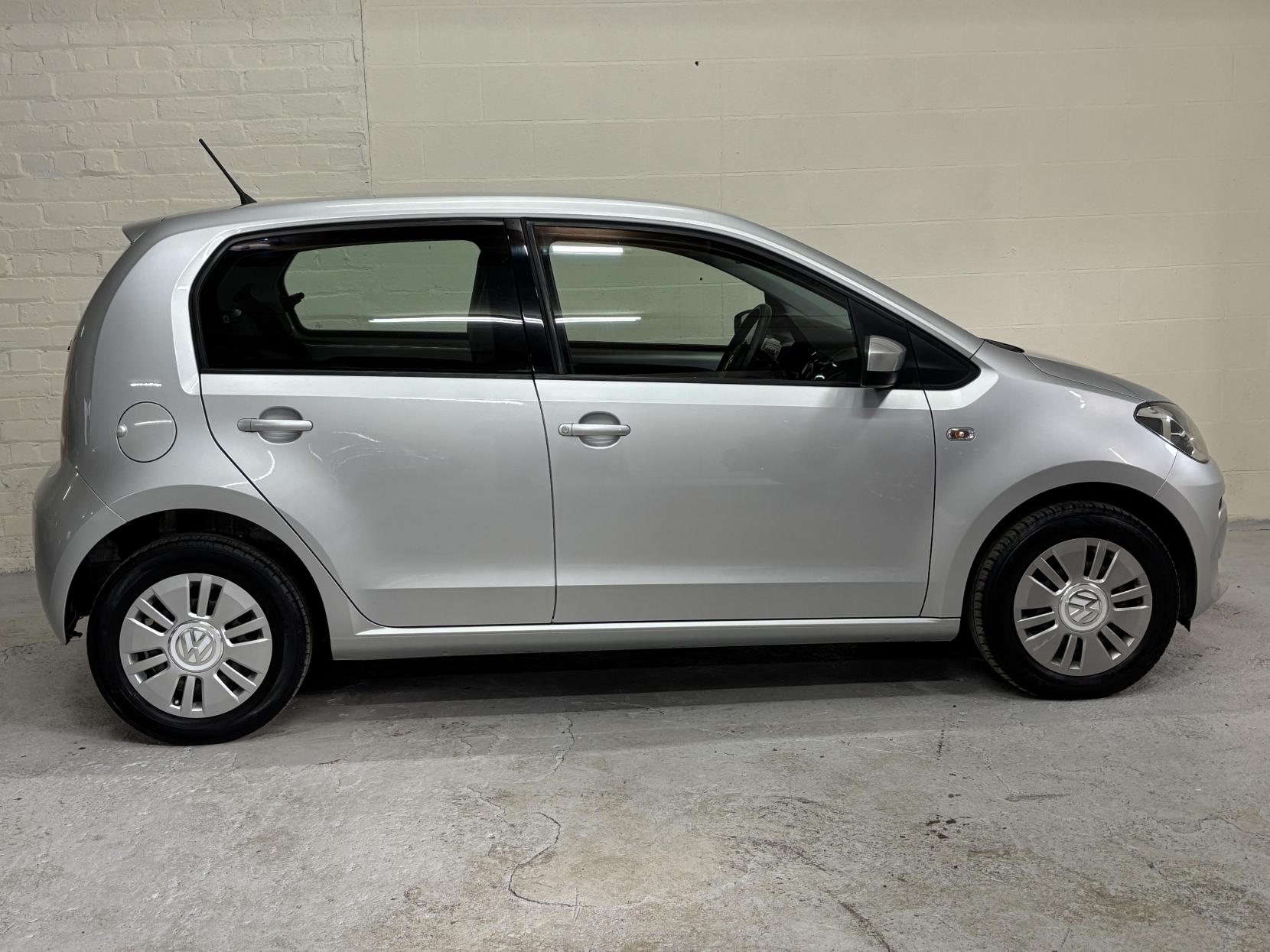 Volkswagen up! 1.0 Move up! Hatchback 5dr Petrol Manual Euro 5 (60 ps)