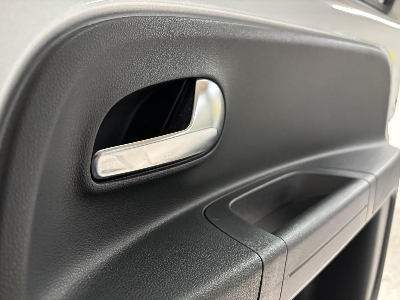 Volkswagen up! 1.0 Move up! Hatchback 5dr Petrol Manual Euro 5 (60 ps)