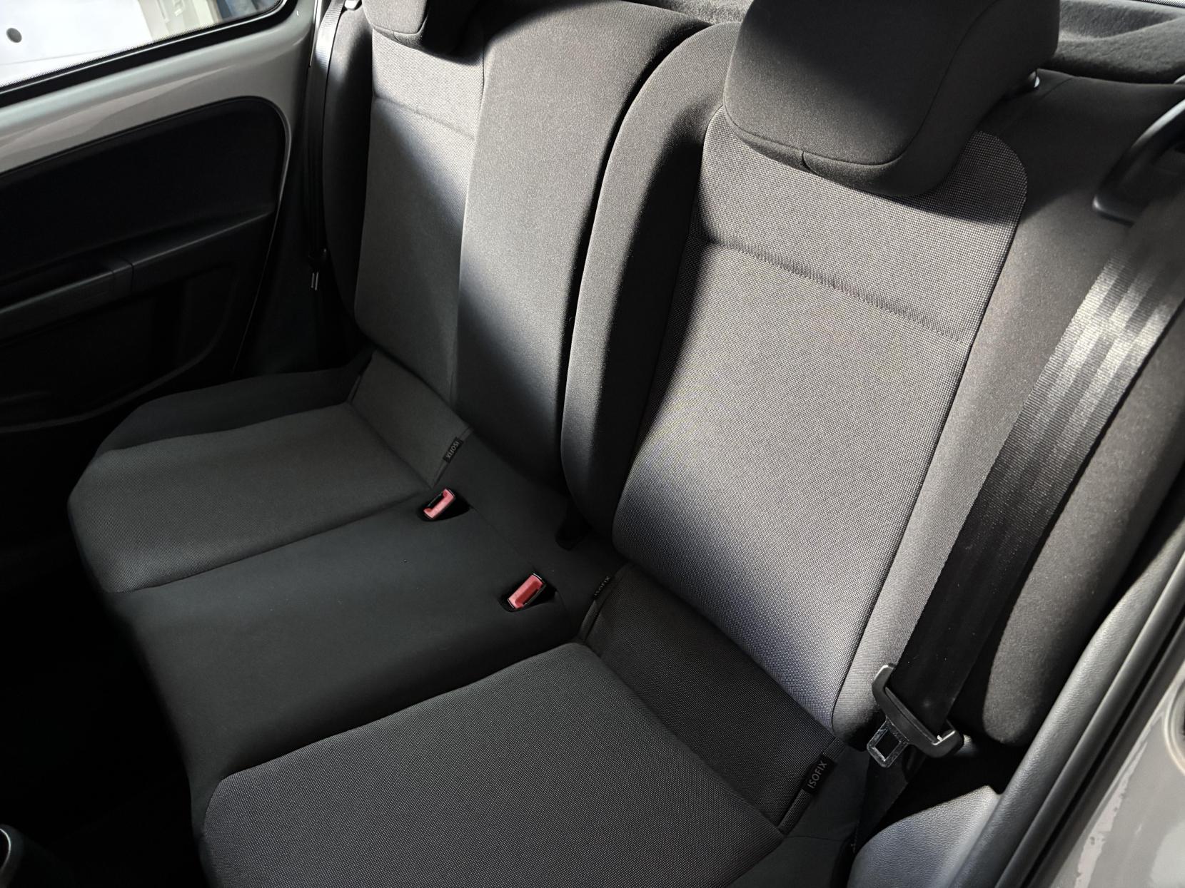 Volkswagen up! 1.0 Move up! Hatchback 5dr Petrol Manual Euro 5 (60 ps)