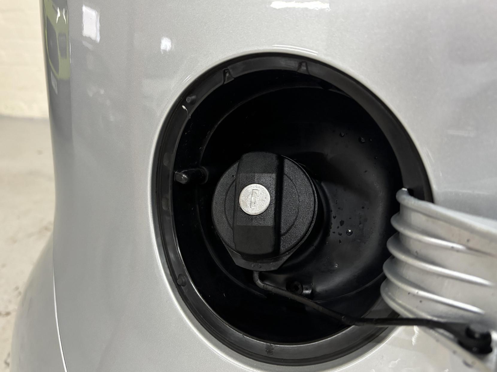 Volkswagen up! 1.0 Move up! Hatchback 5dr Petrol Manual Euro 5 (60 ps)