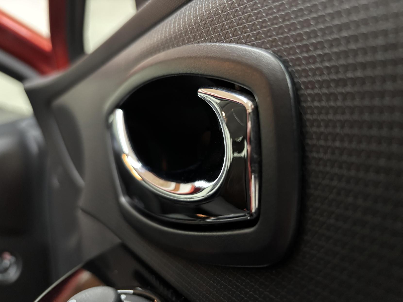 Renault Clio 0.9 TCe Dynamique MediaNav Hatchback 5dr Petrol Manual Euro 5 (s/s) (90 ps)