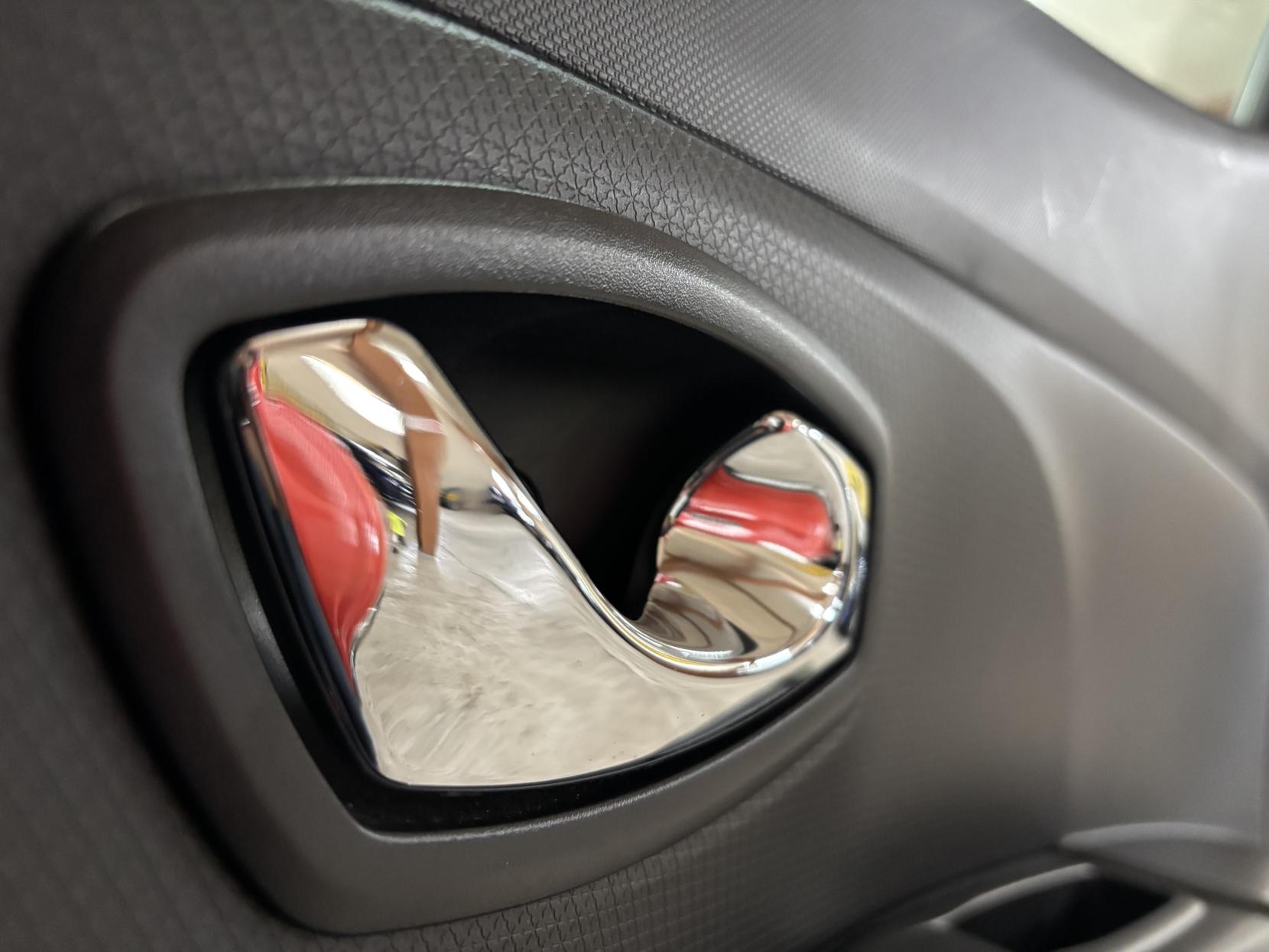 Renault Clio 0.9 TCe Dynamique MediaNav Hatchback 5dr Petrol Manual Euro 5 (s/s) (90 ps)