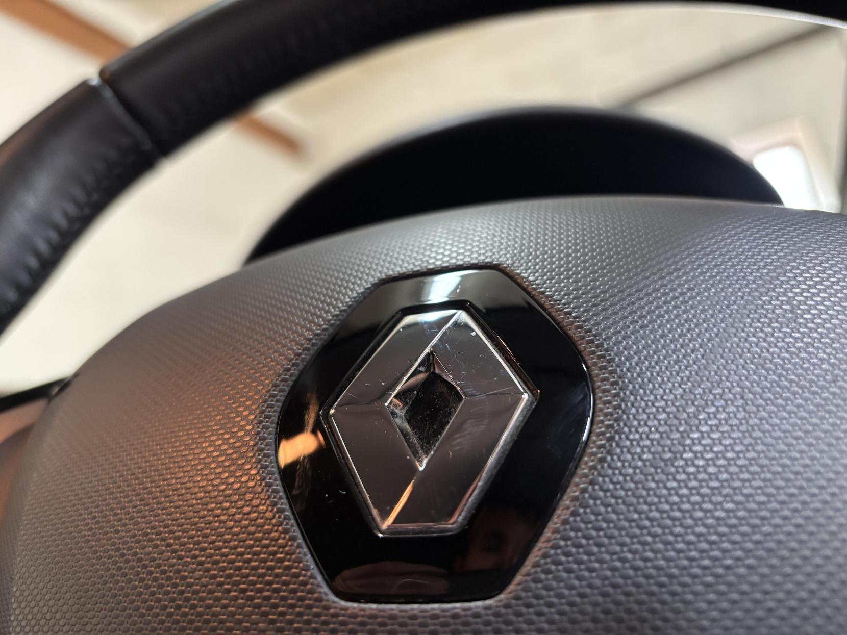 Renault Clio 0.9 TCe Dynamique MediaNav Hatchback 5dr Petrol Manual Euro 5 (s/s) (90 ps)