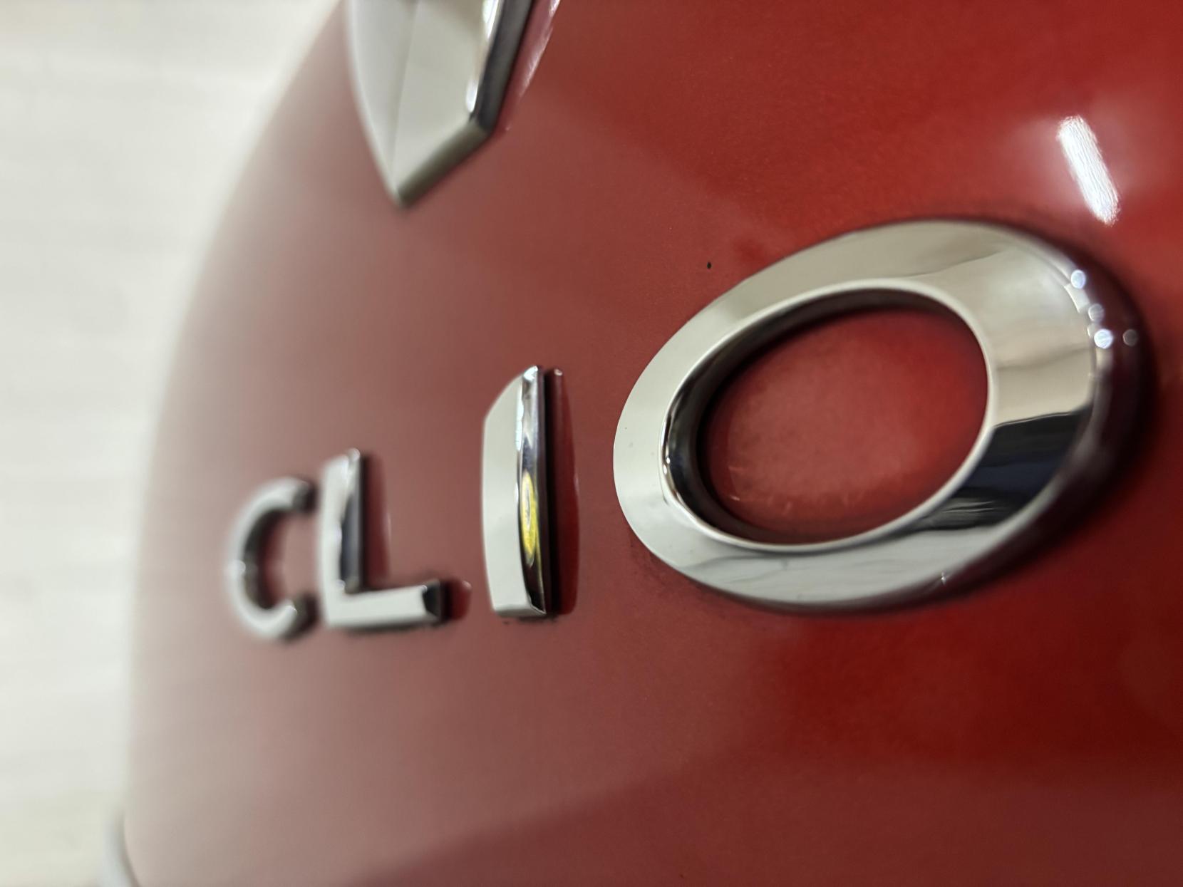 Renault Clio 0.9 TCe Dynamique MediaNav Hatchback 5dr Petrol Manual Euro 5 (s/s) (90 ps)