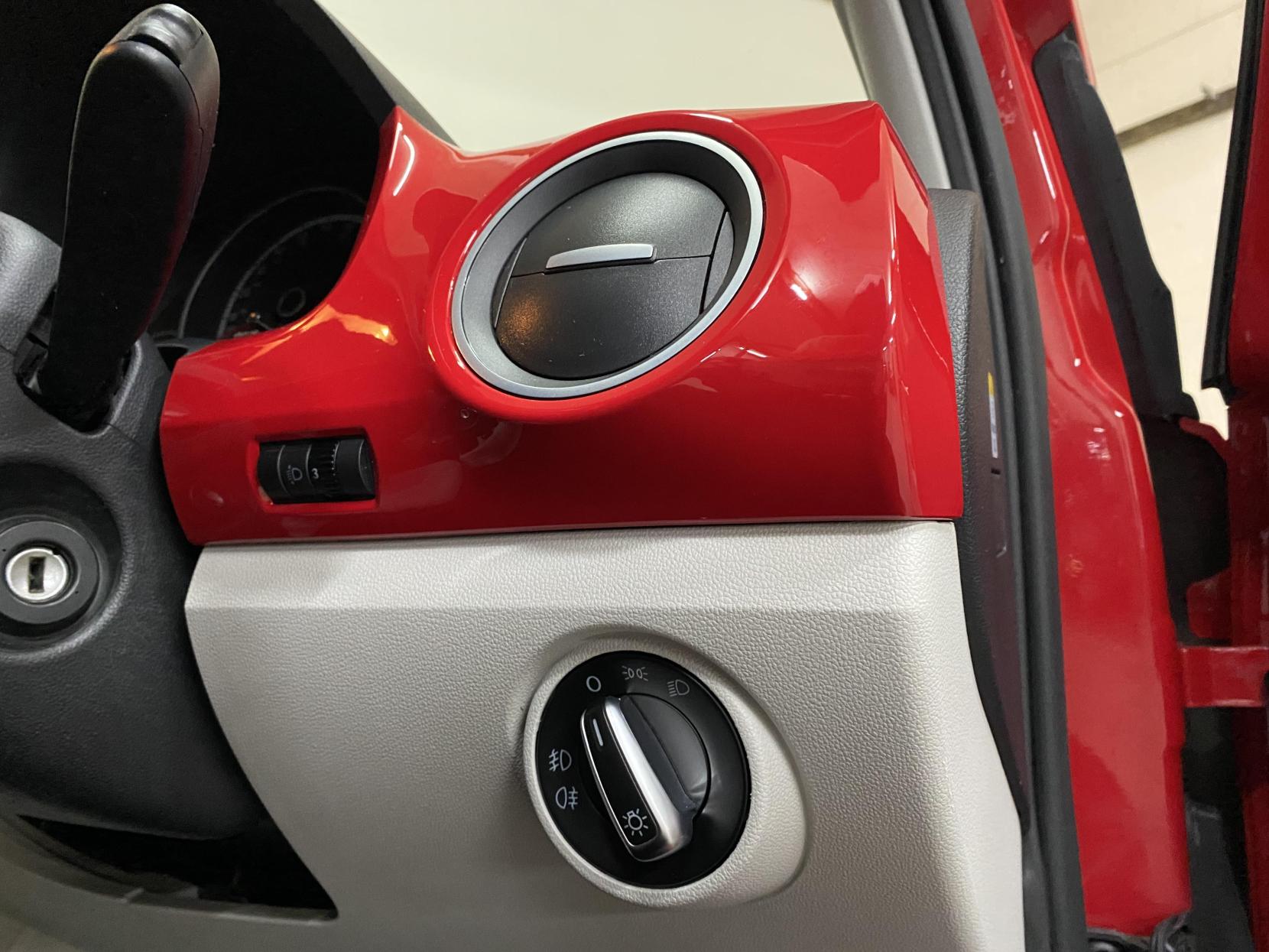 Volkswagen up! 1.0 High up! Hatchback 5dr Petrol Manual Euro 5 (75 ps)