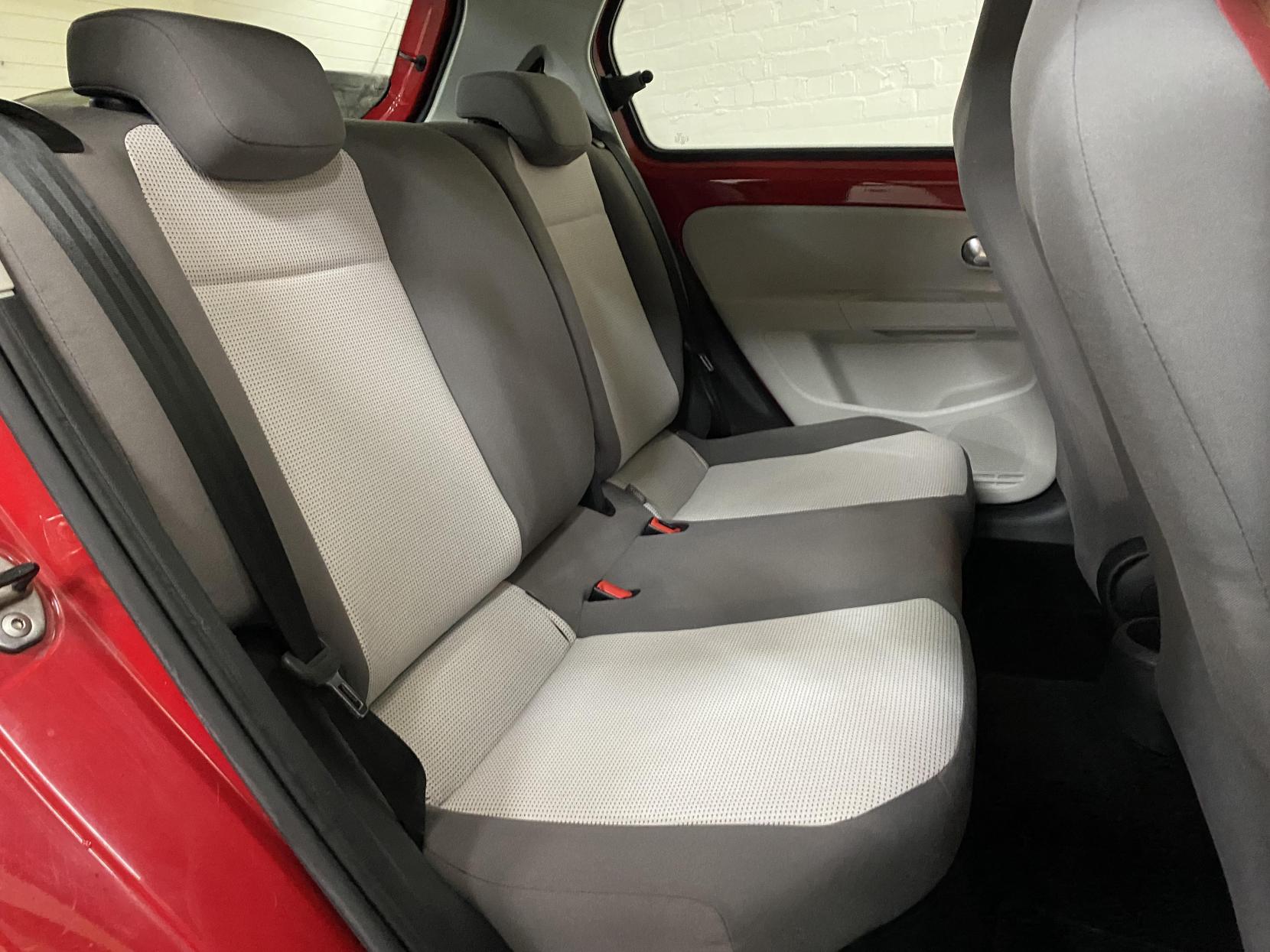 Volkswagen up! 1.0 High up! Hatchback 5dr Petrol Manual Euro 5 (75 ps)