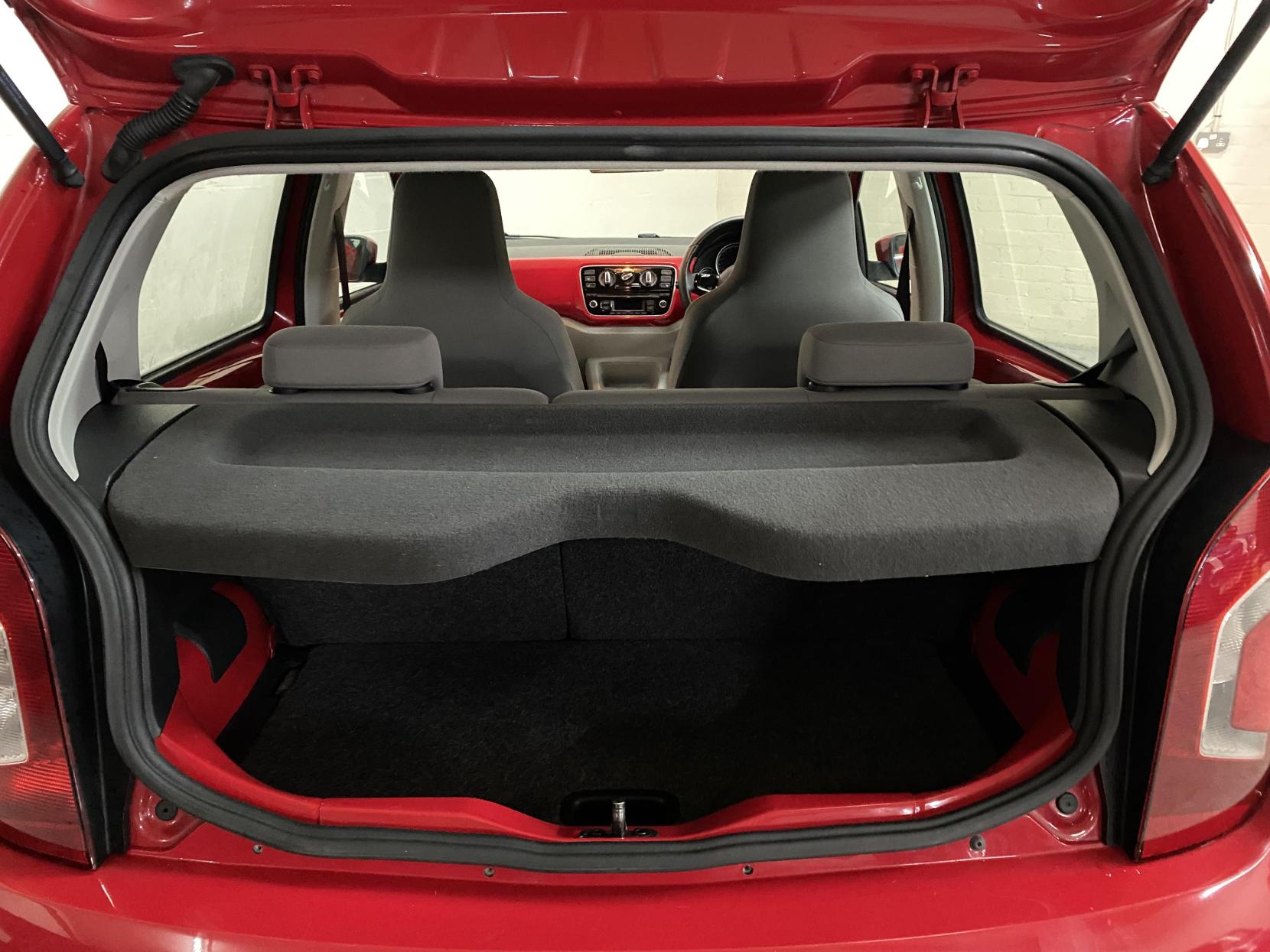 Volkswagen up! 1.0 High up! Hatchback 5dr Petrol Manual Euro 5 (75 ps)