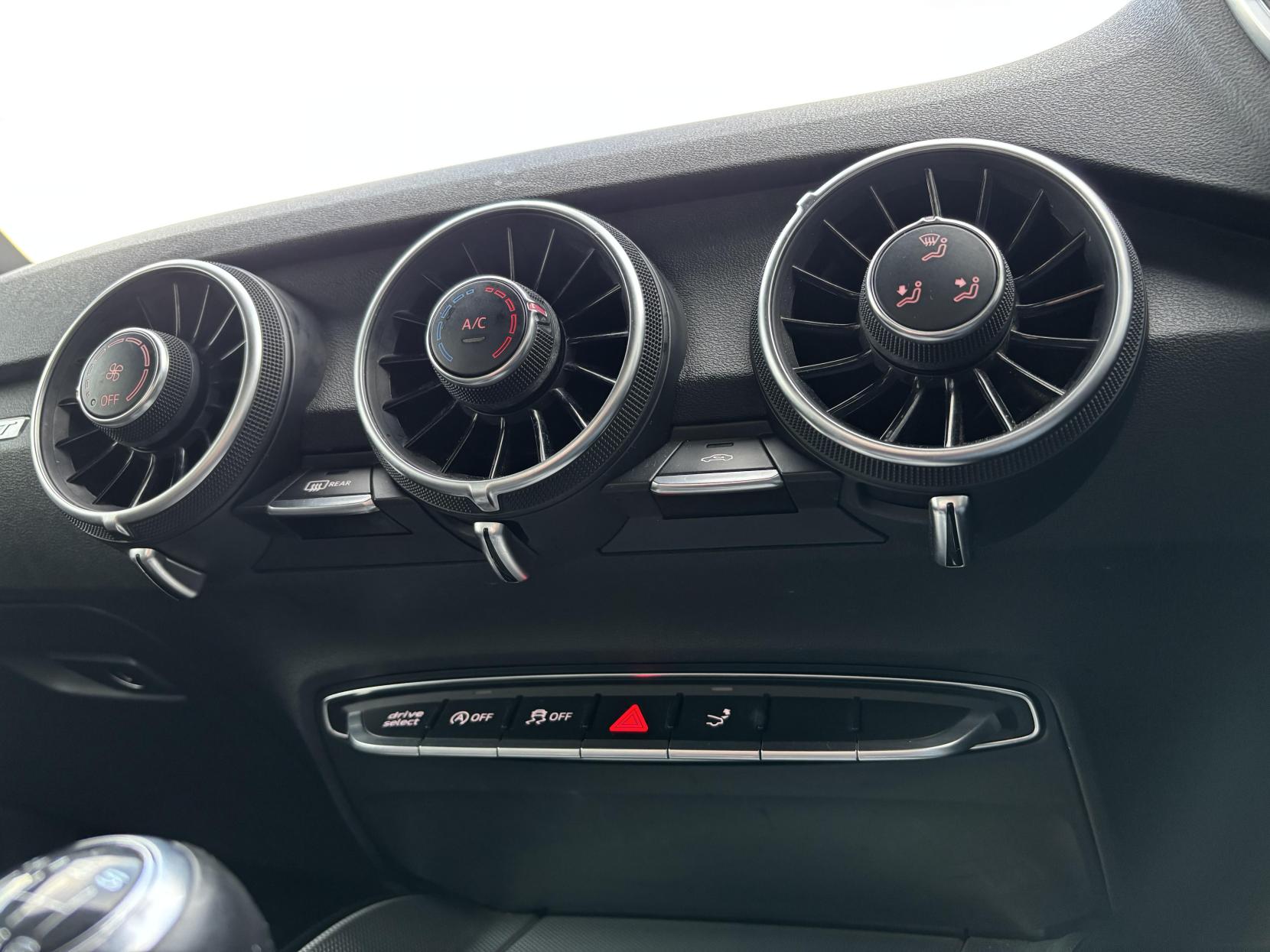 Audi TT 2.0 TDI ultra Sport Coupe 3dr Diesel Manual Euro 6 (s/s) (184 ps)