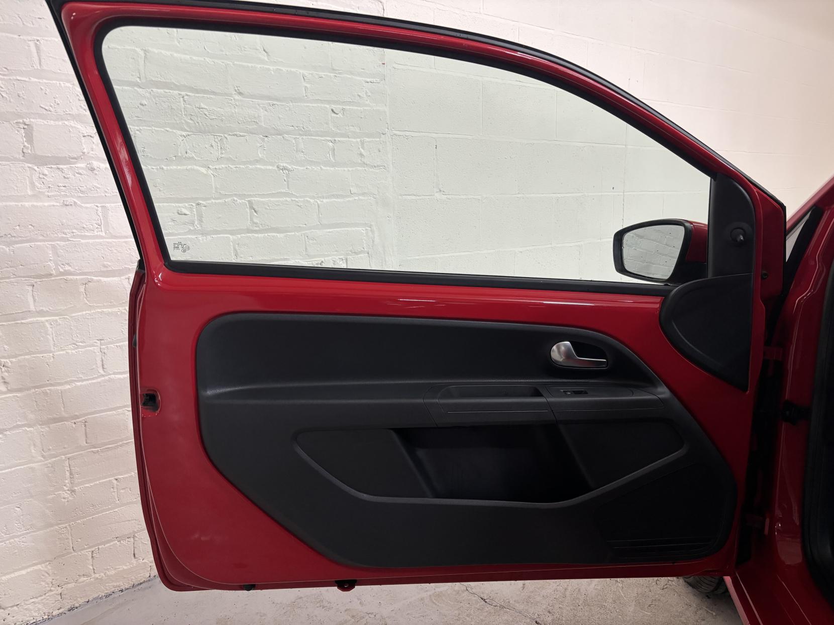 Volkswagen up! 1.0 Move up! Hatchback 3dr Petrol Manual Euro 5 (60 ps)