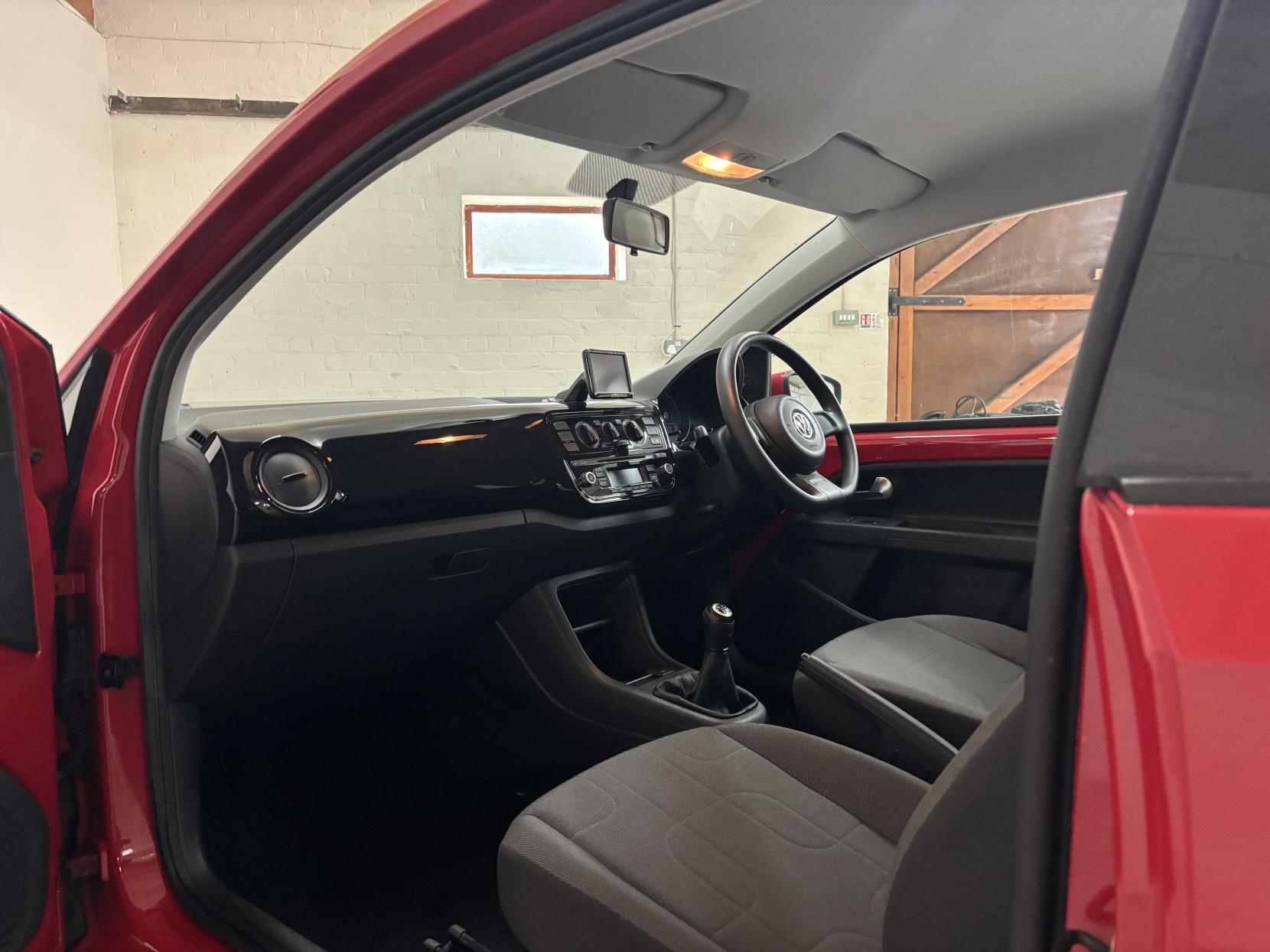 Volkswagen up! 1.0 Move up! Hatchback 3dr Petrol Manual Euro 5 (60 ps)